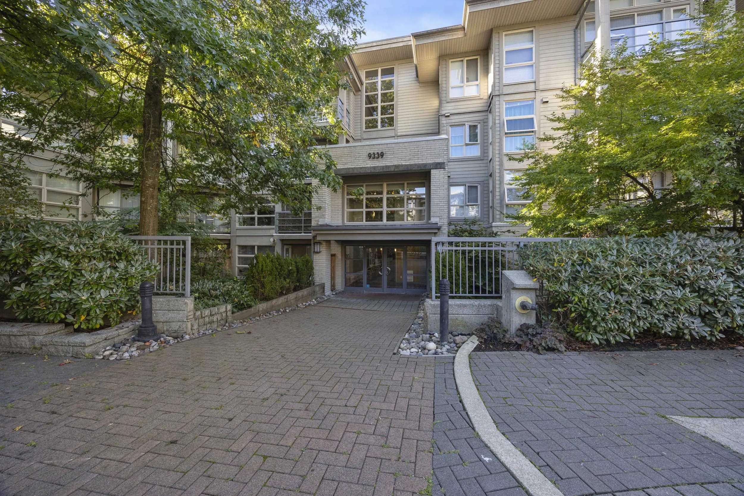 310 9339 University Crescent