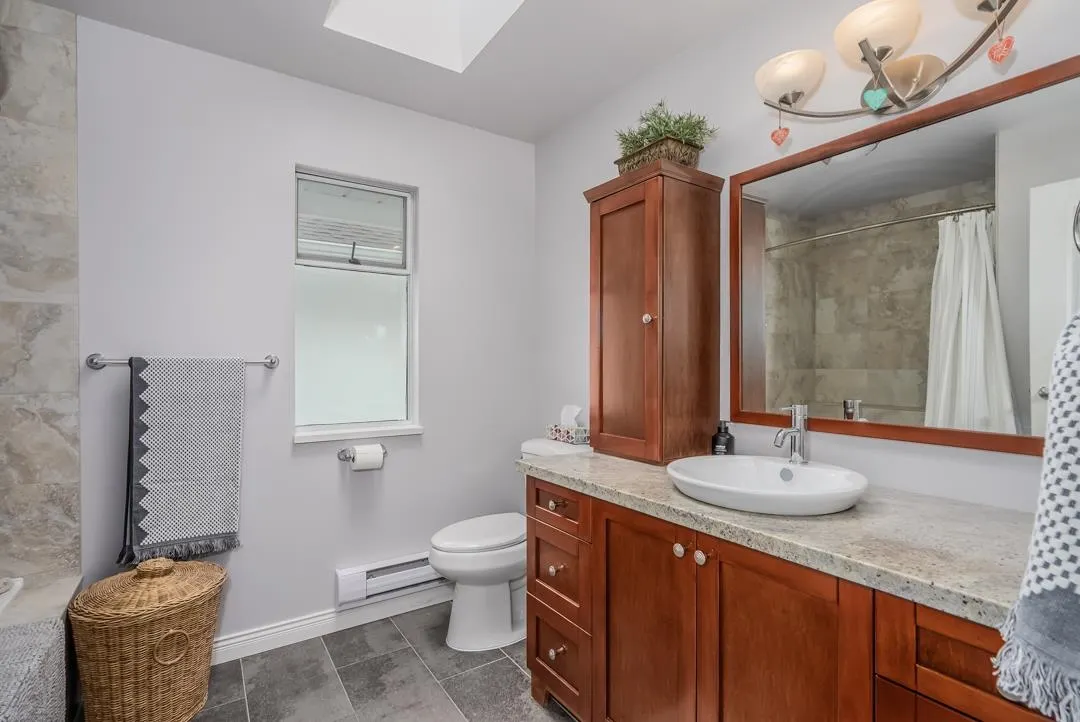 31 12331 Phoenix Drive