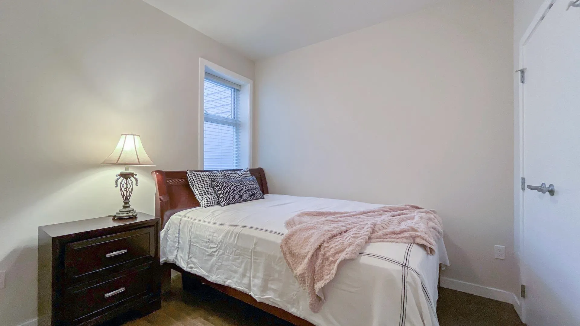 PH16 5288 Grimmer Street