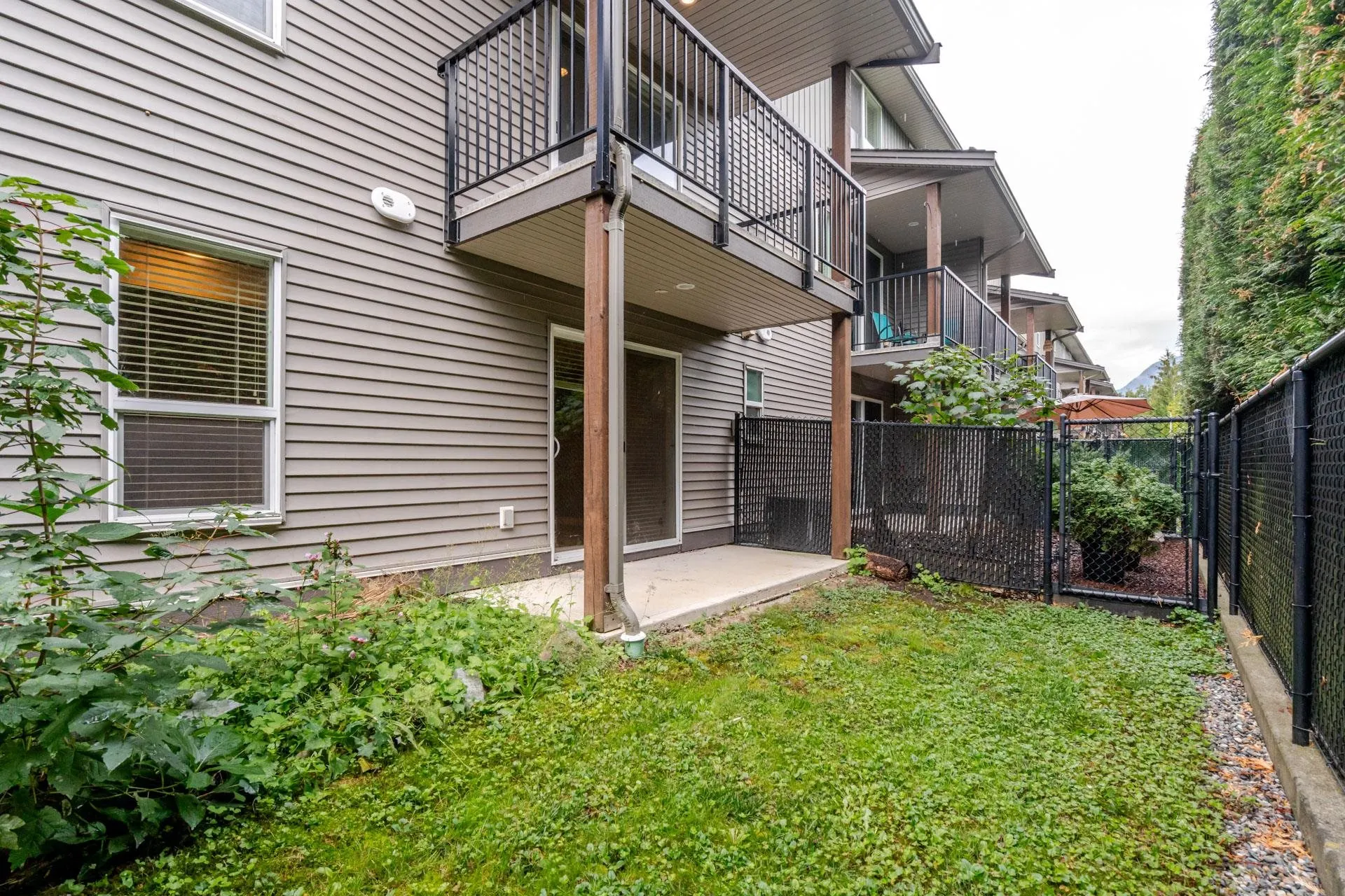 21 1609 Agassiz-Rosedale Highway No 9 Highway