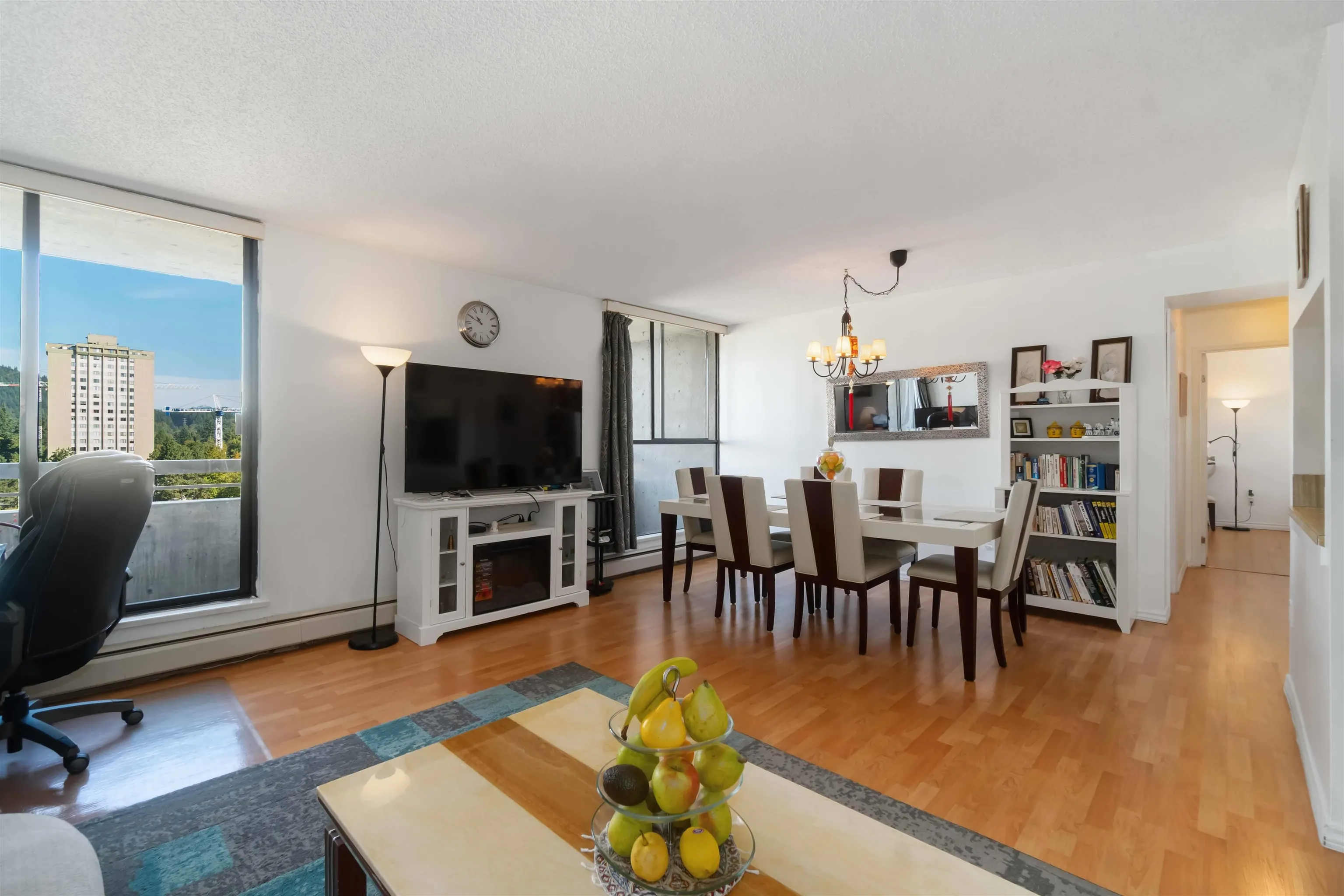 1201 3755 Bartlett Court
