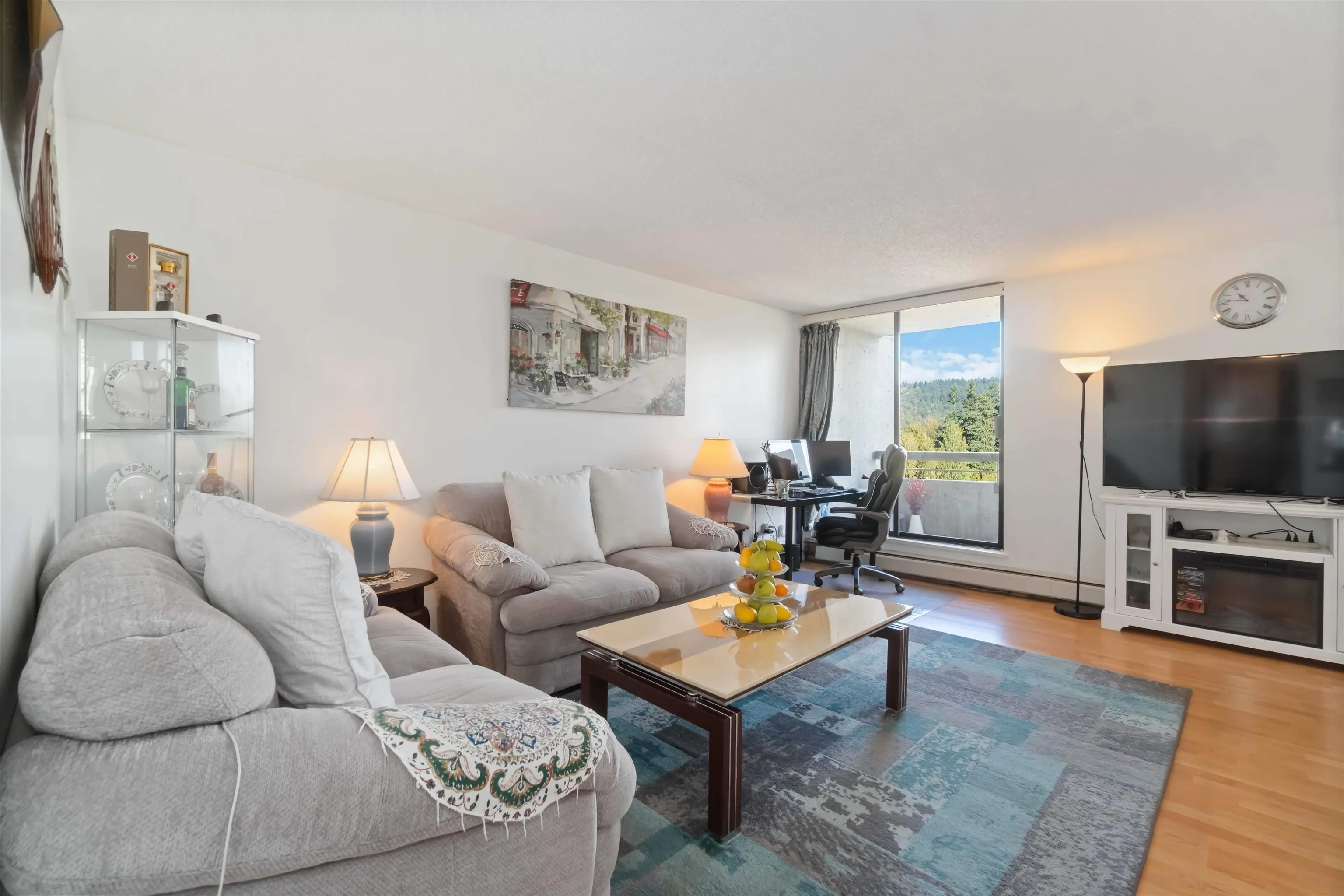 1201 3755 Bartlett Court