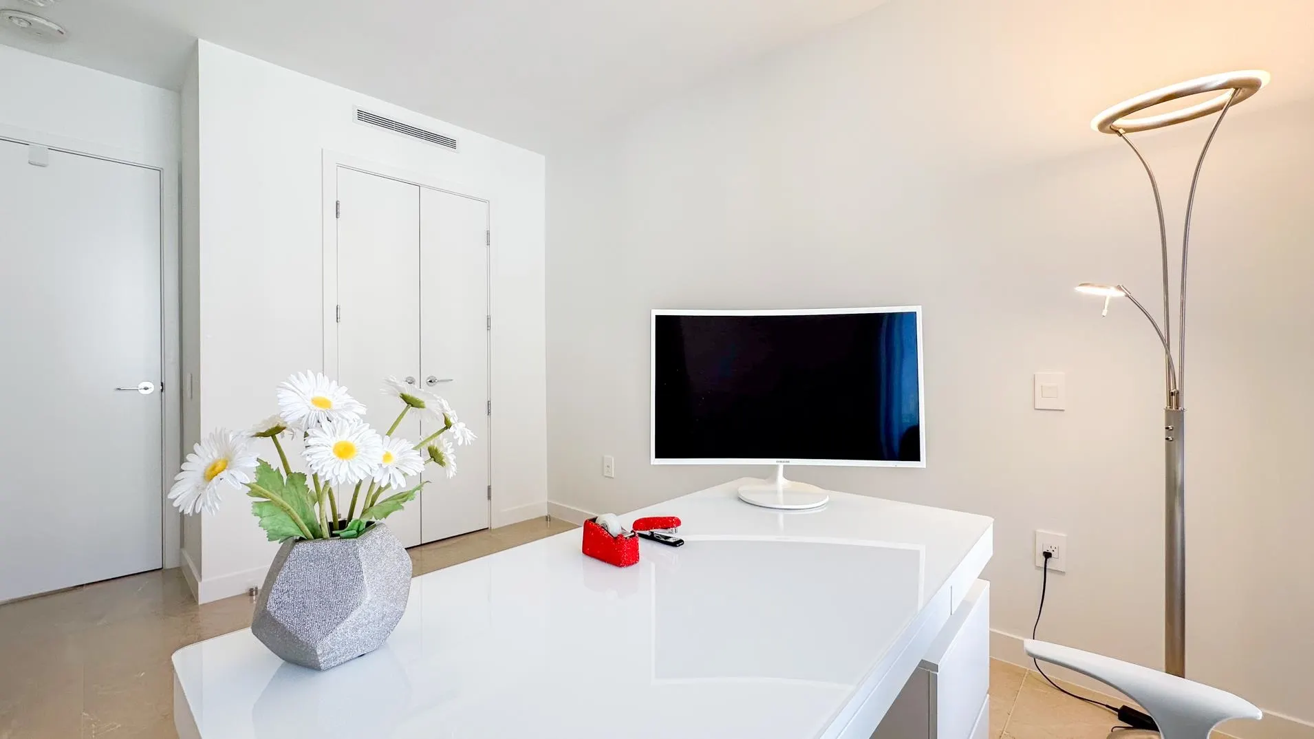 2301 885 Cambie Street