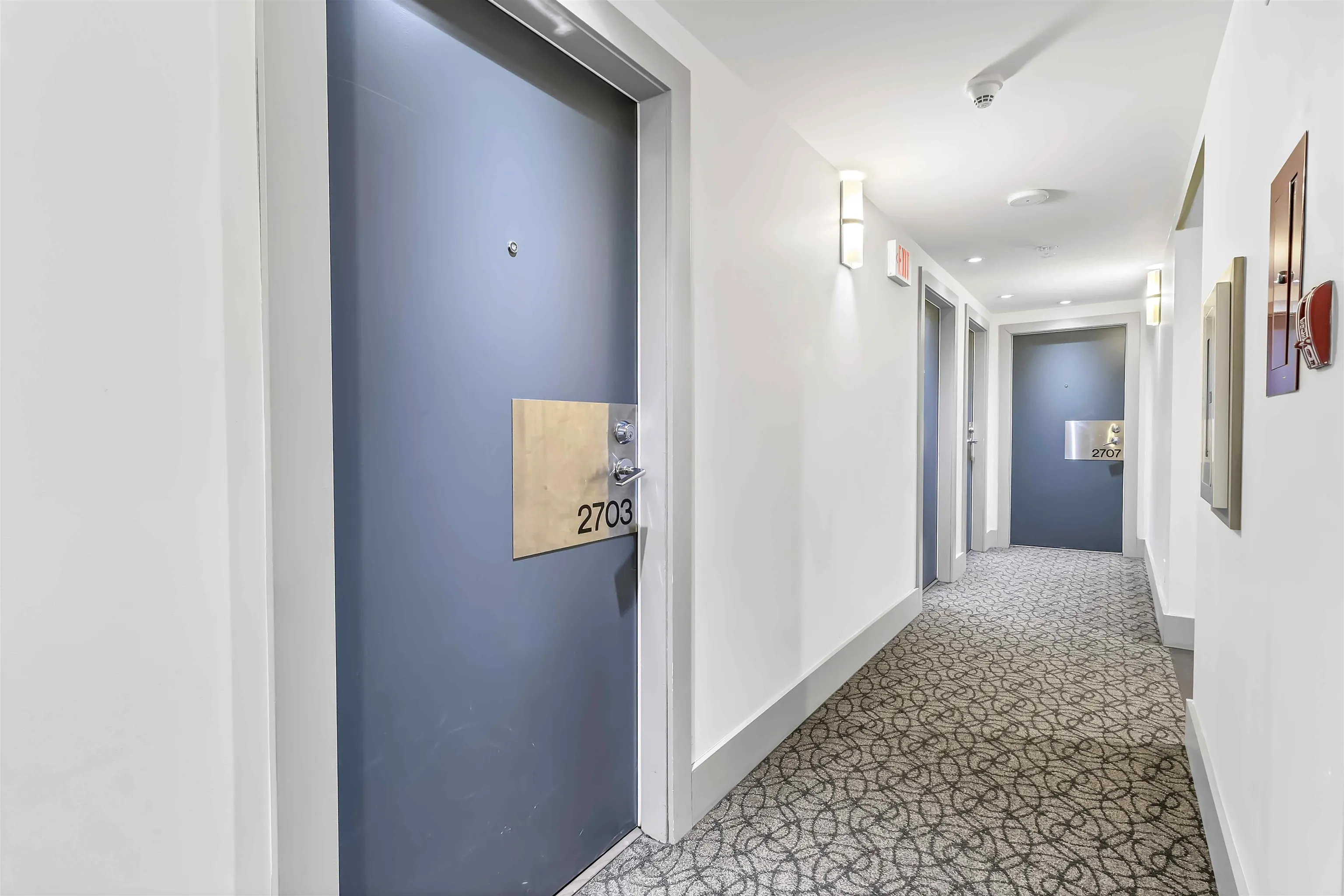 2703 13325 102a Avenue