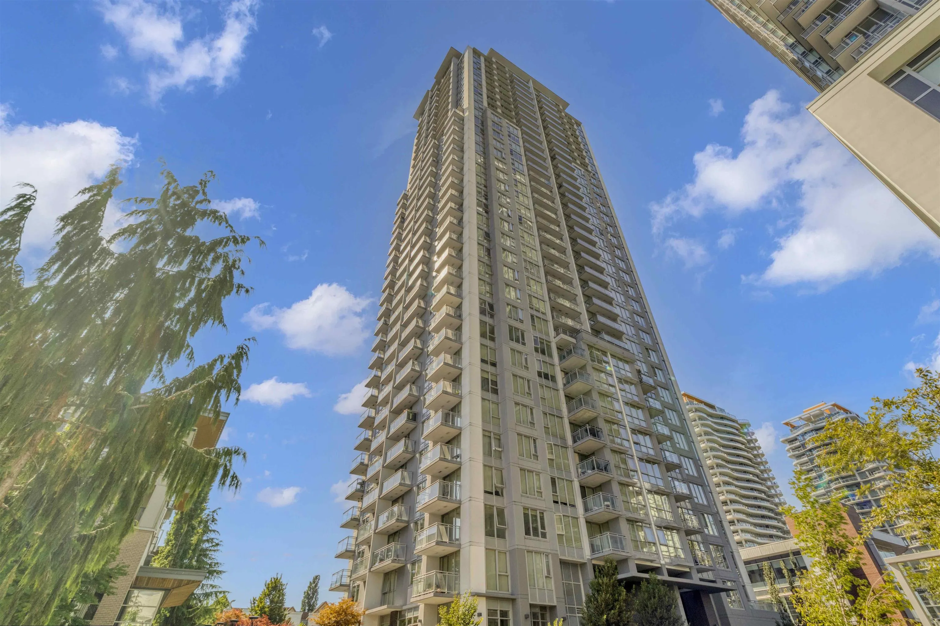 2703 13325 102a Avenue