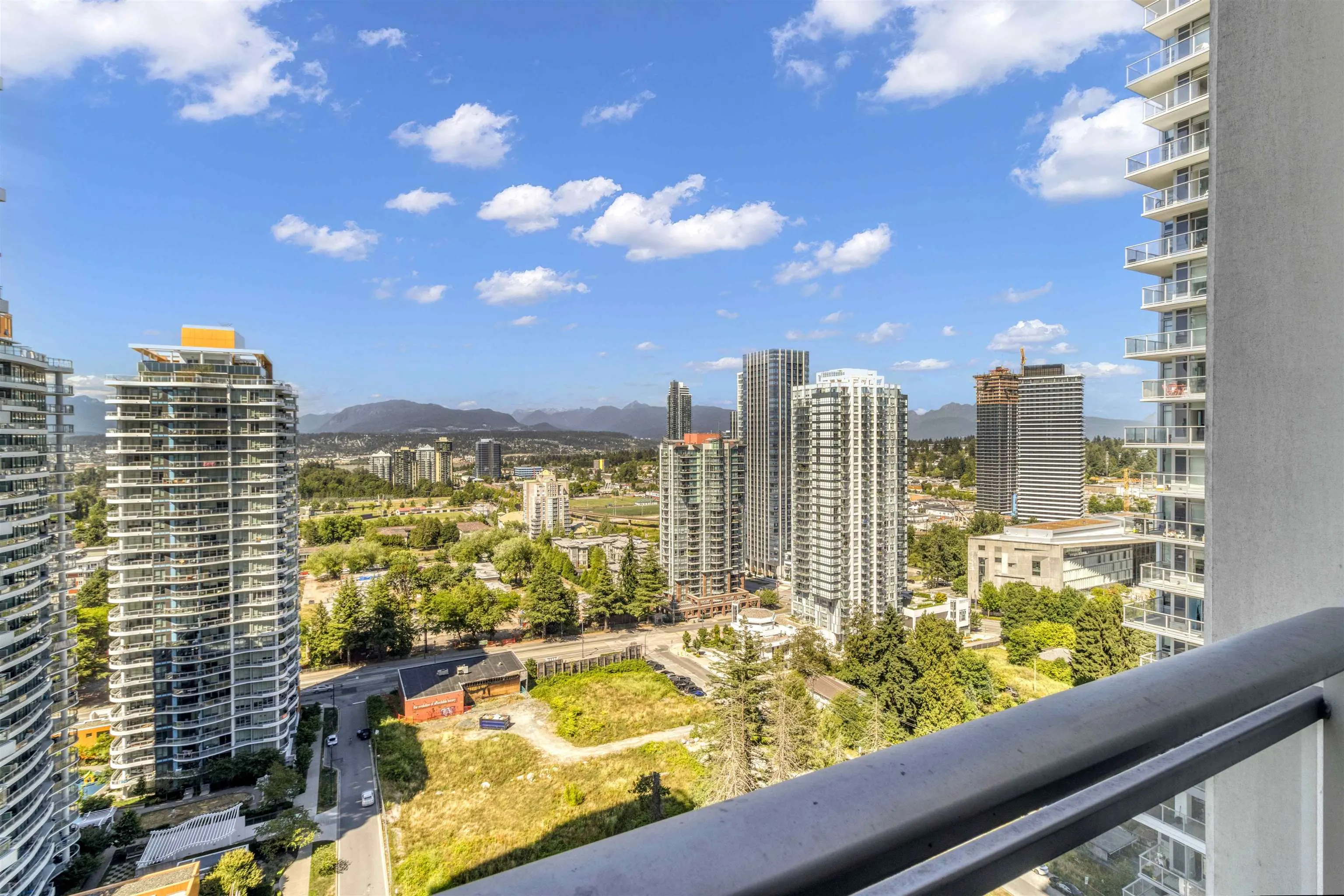 2703 13325 102a Avenue