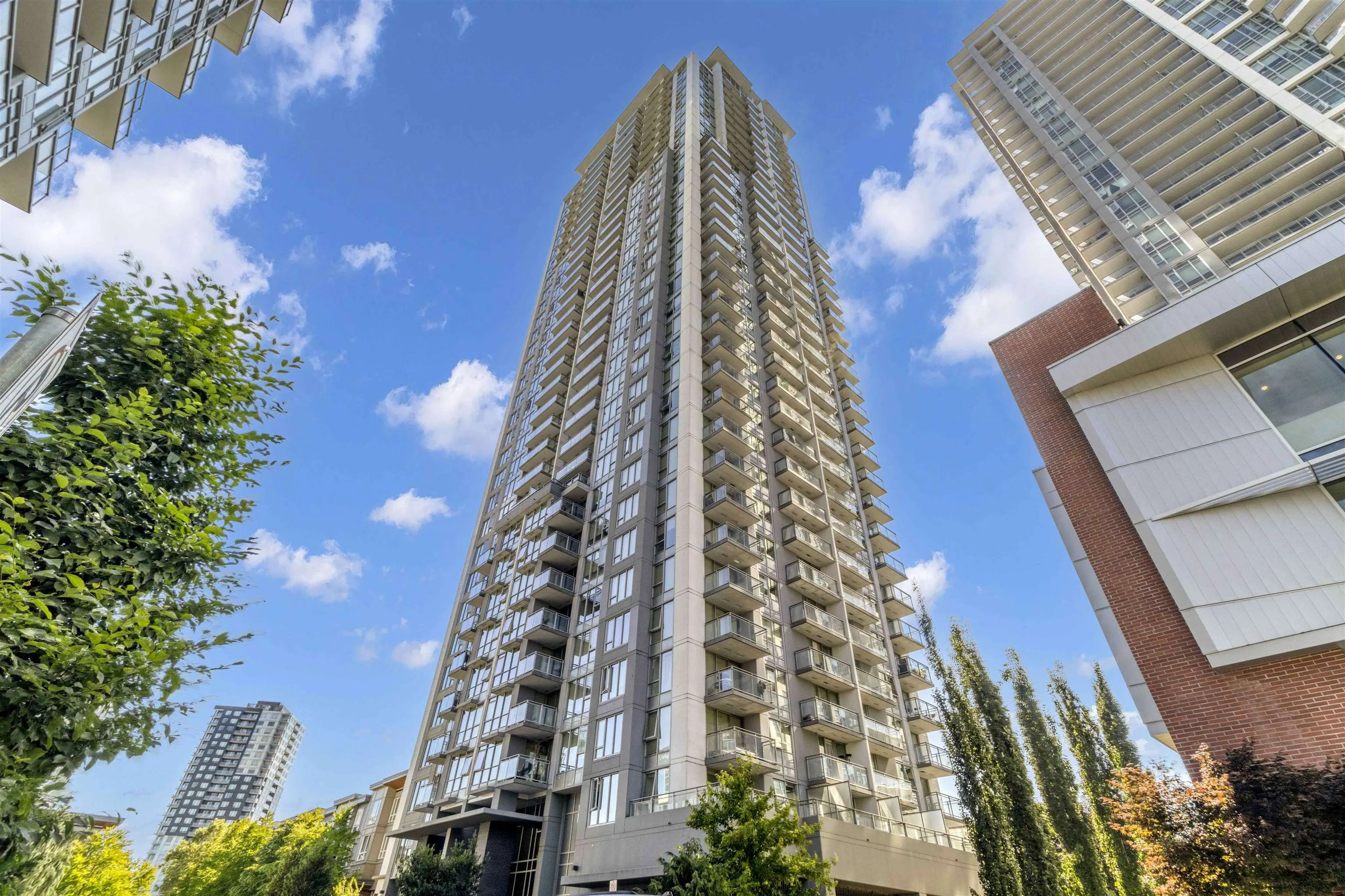 2703 13325 102a Avenue