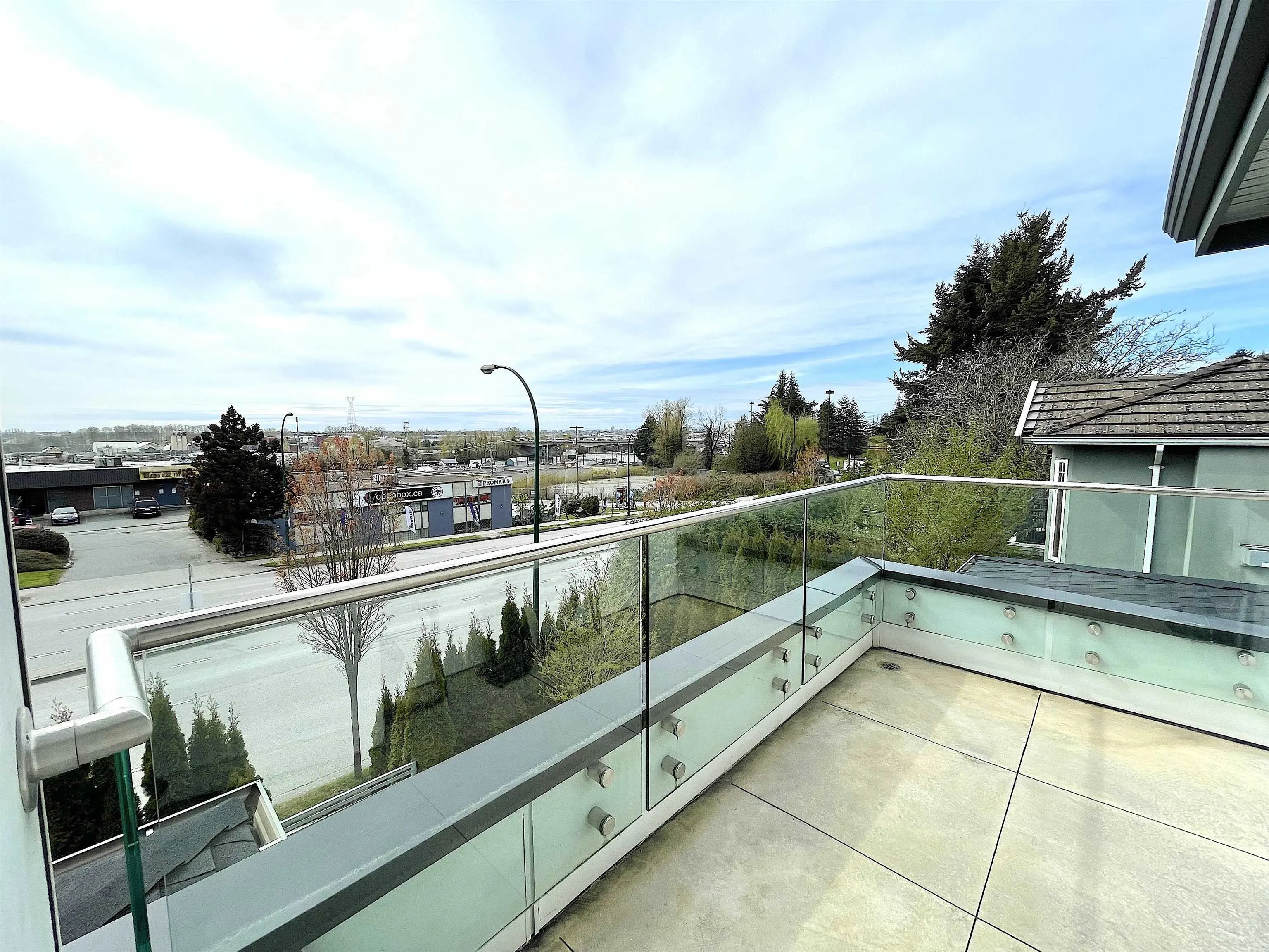 1633 SE Marine Drive