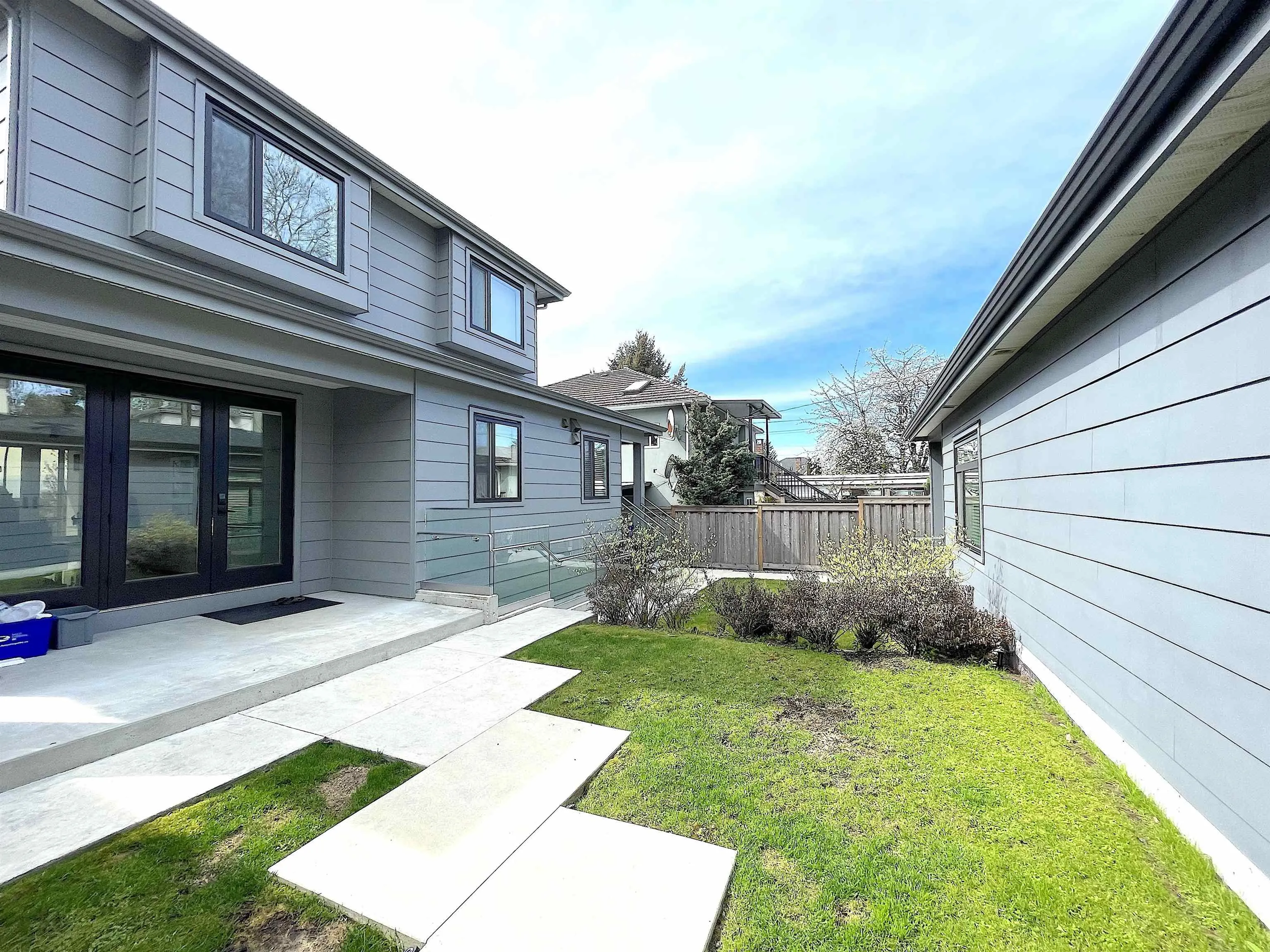 1633 SE Marine Drive