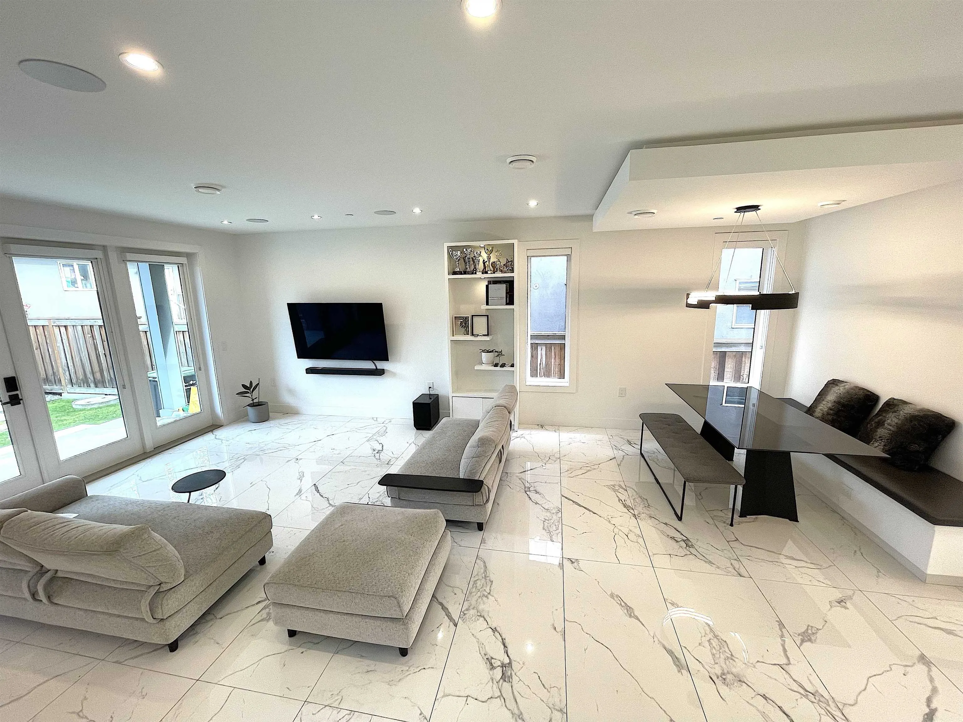 1633 SE Marine Drive