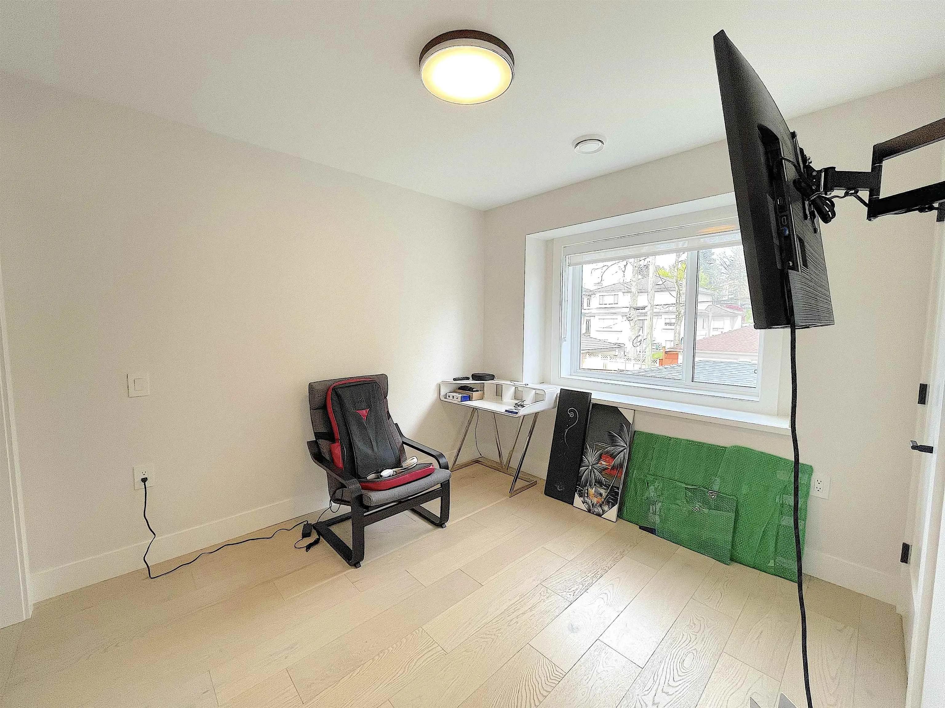 1633 SE Marine Drive