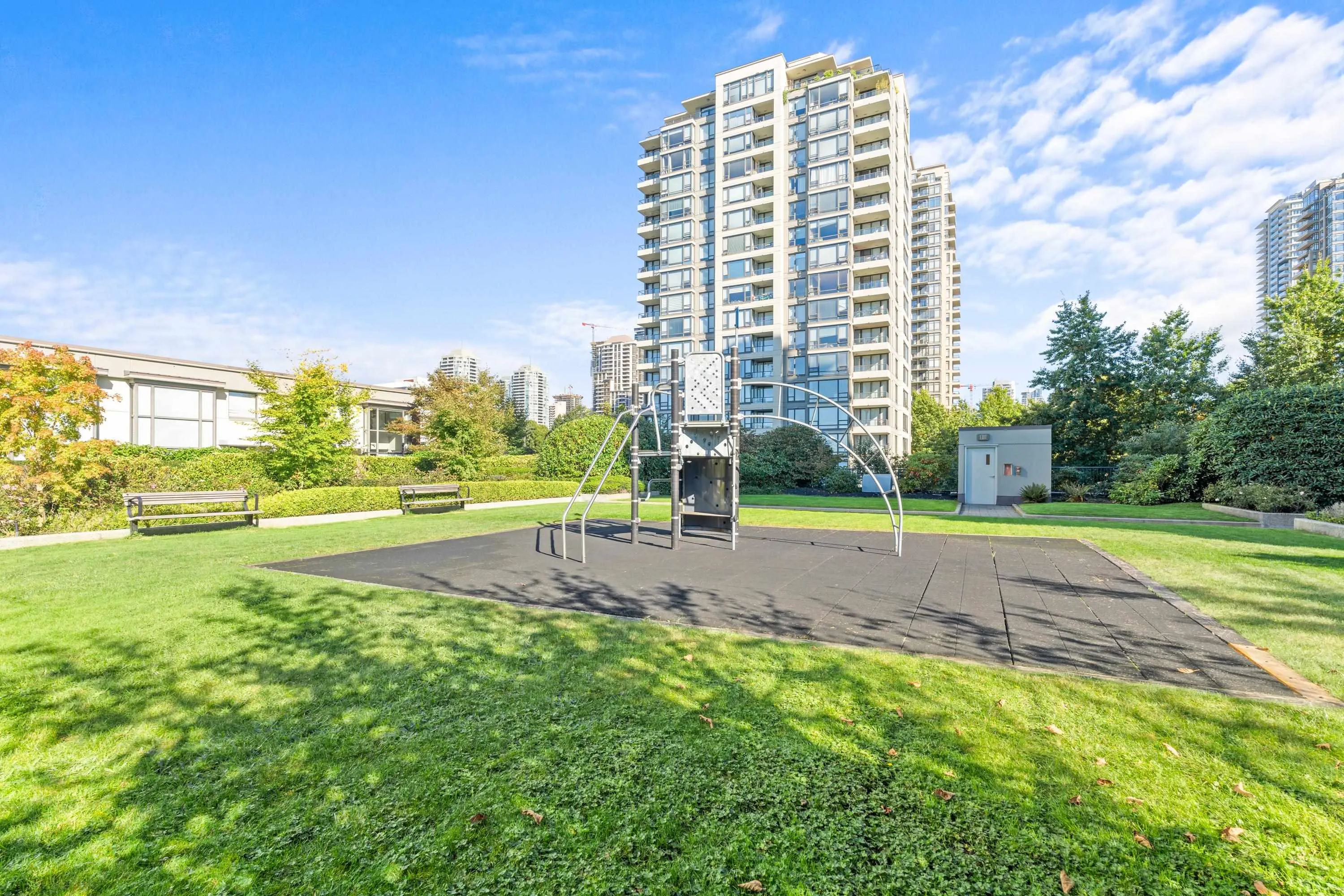 1008 4178 Dawson Street