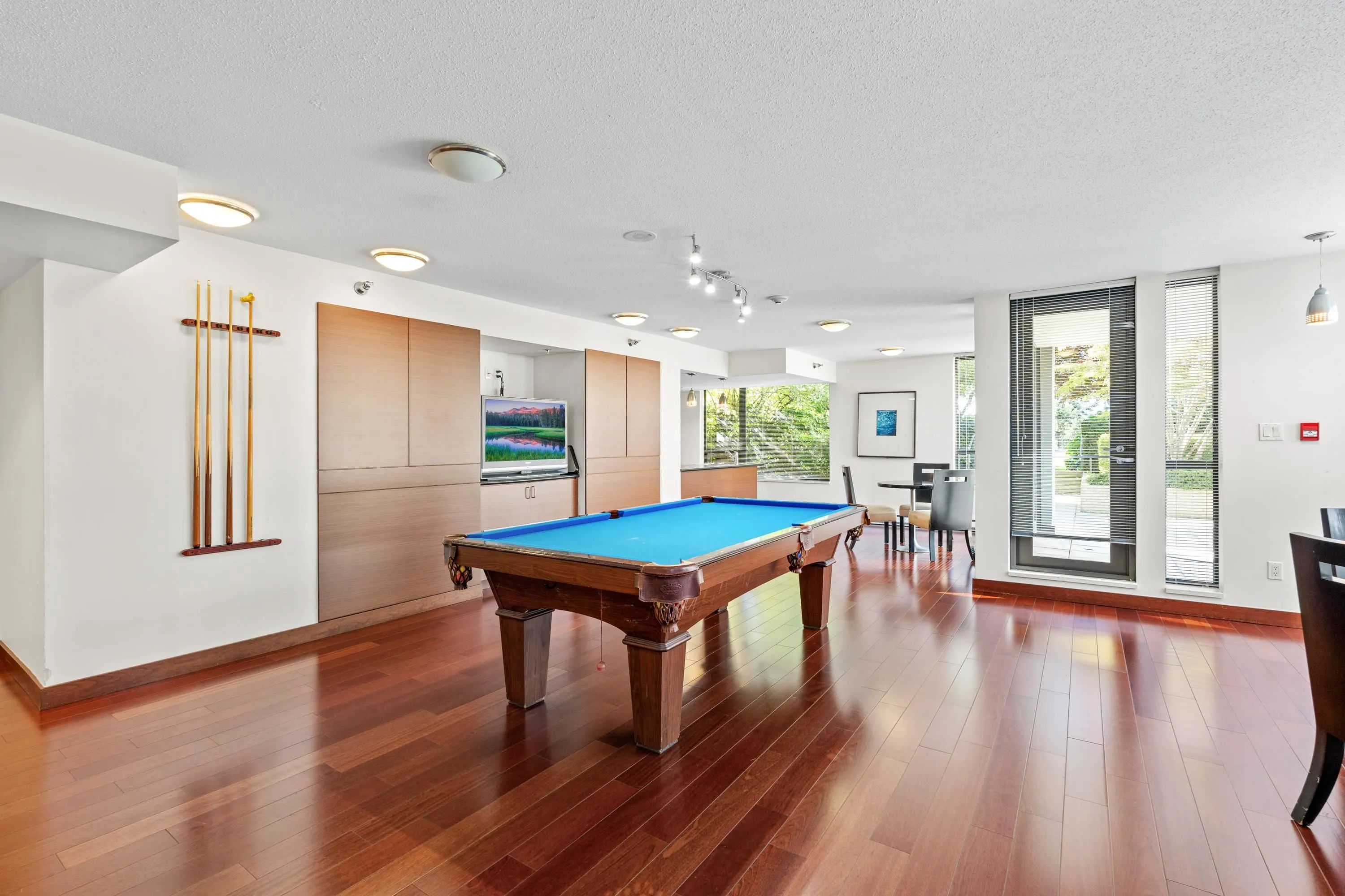1008 4178 Dawson Street