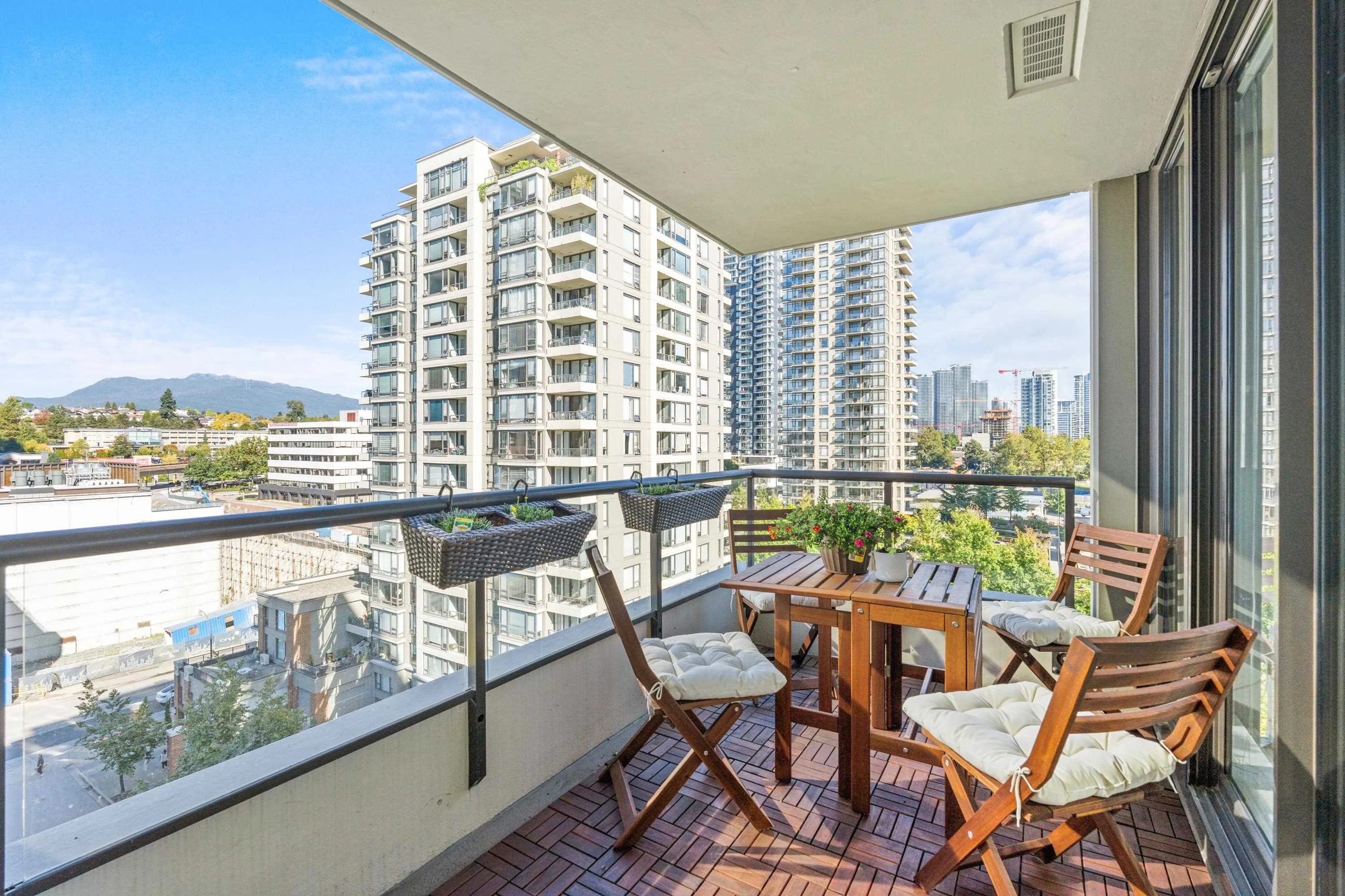 1008 4178 Dawson Street