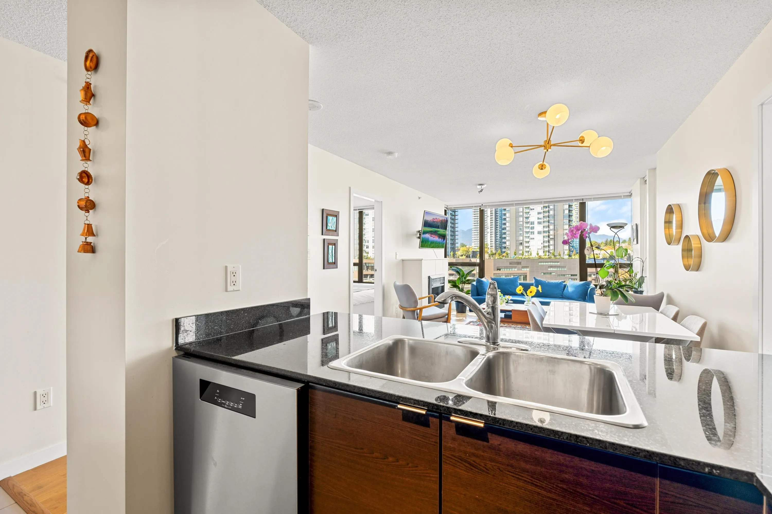 1008 4178 Dawson Street