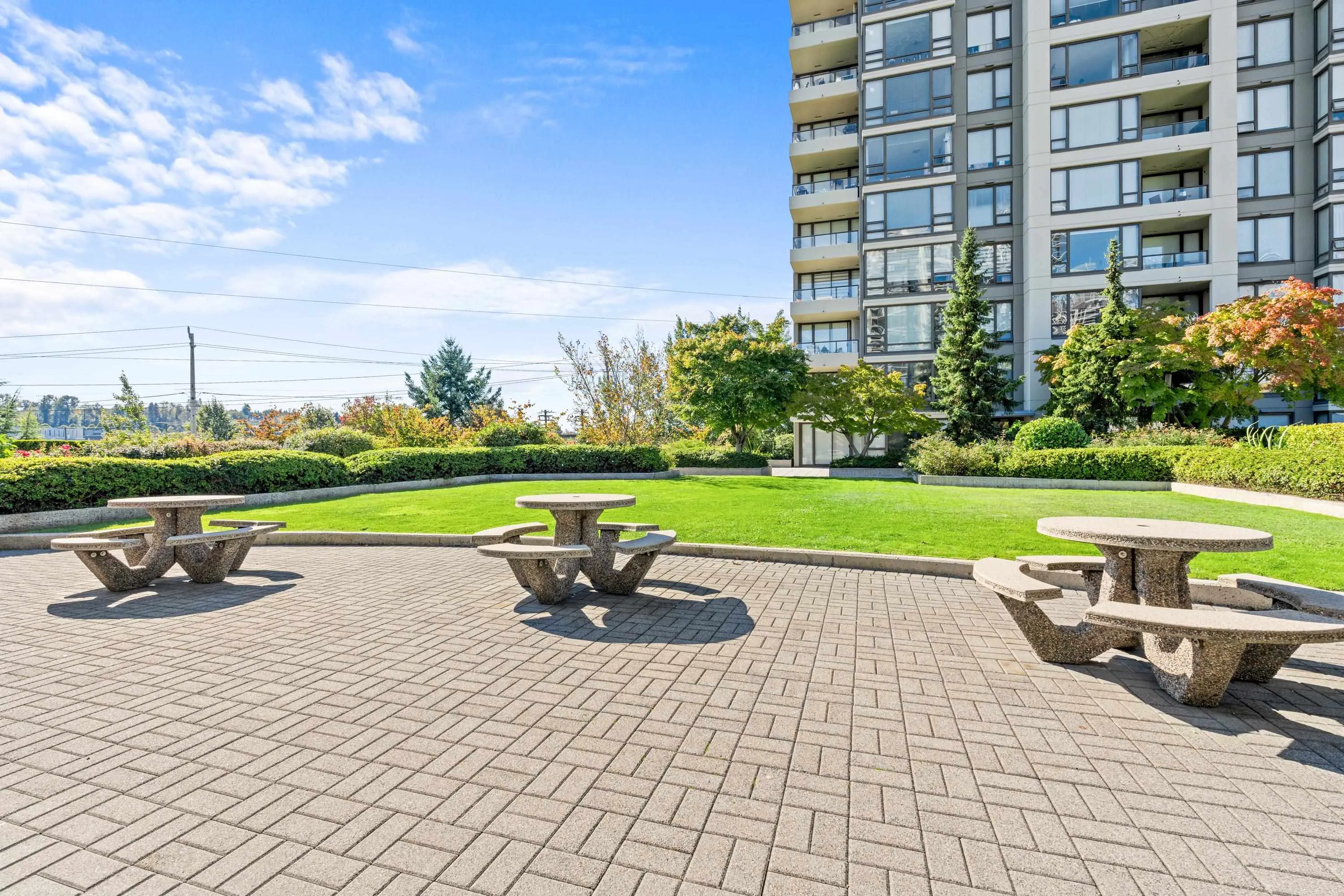 1008 4178 Dawson Street