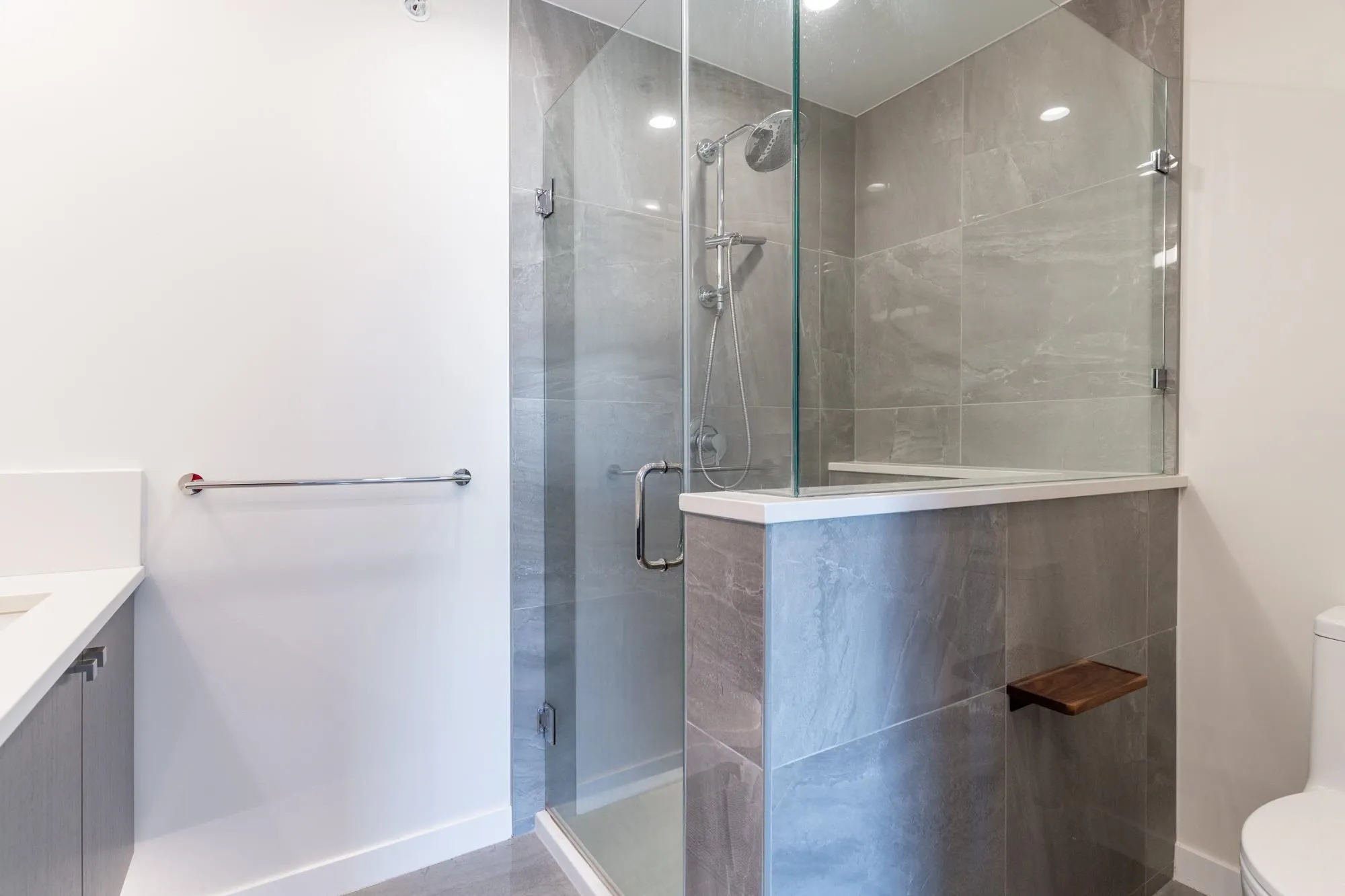 175 4738 Hemlock Way