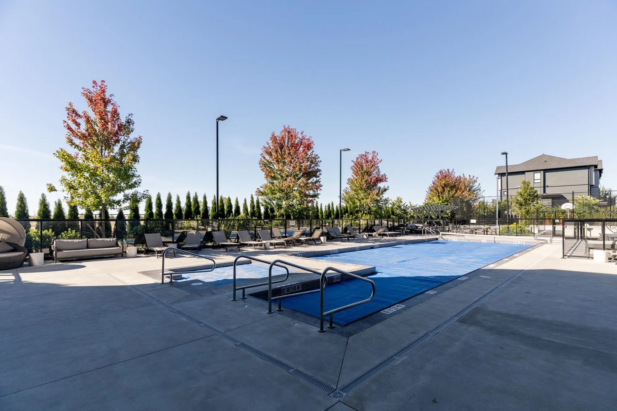 175 4738 Hemlock Way