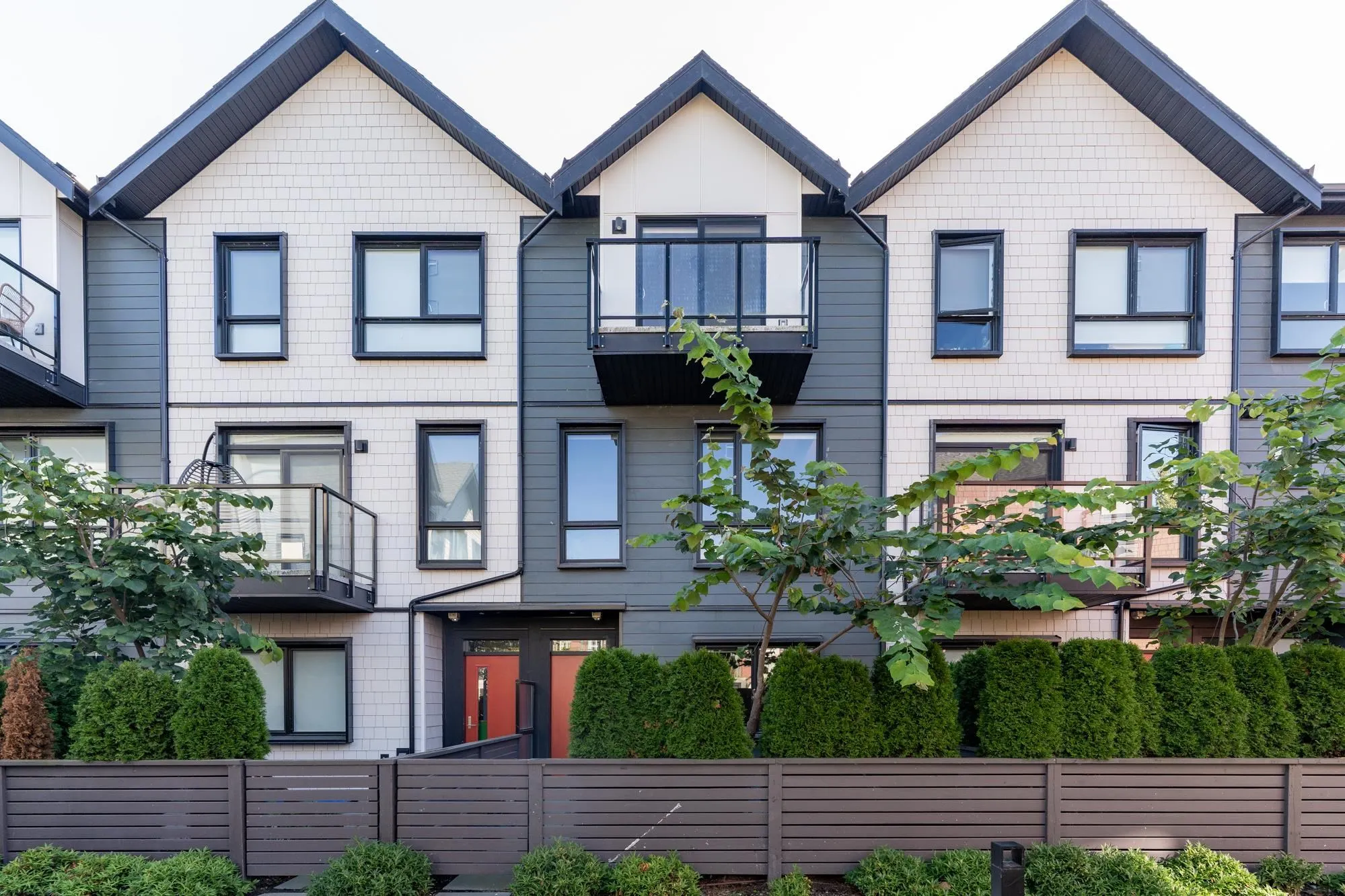 175 4738 Hemlock Way