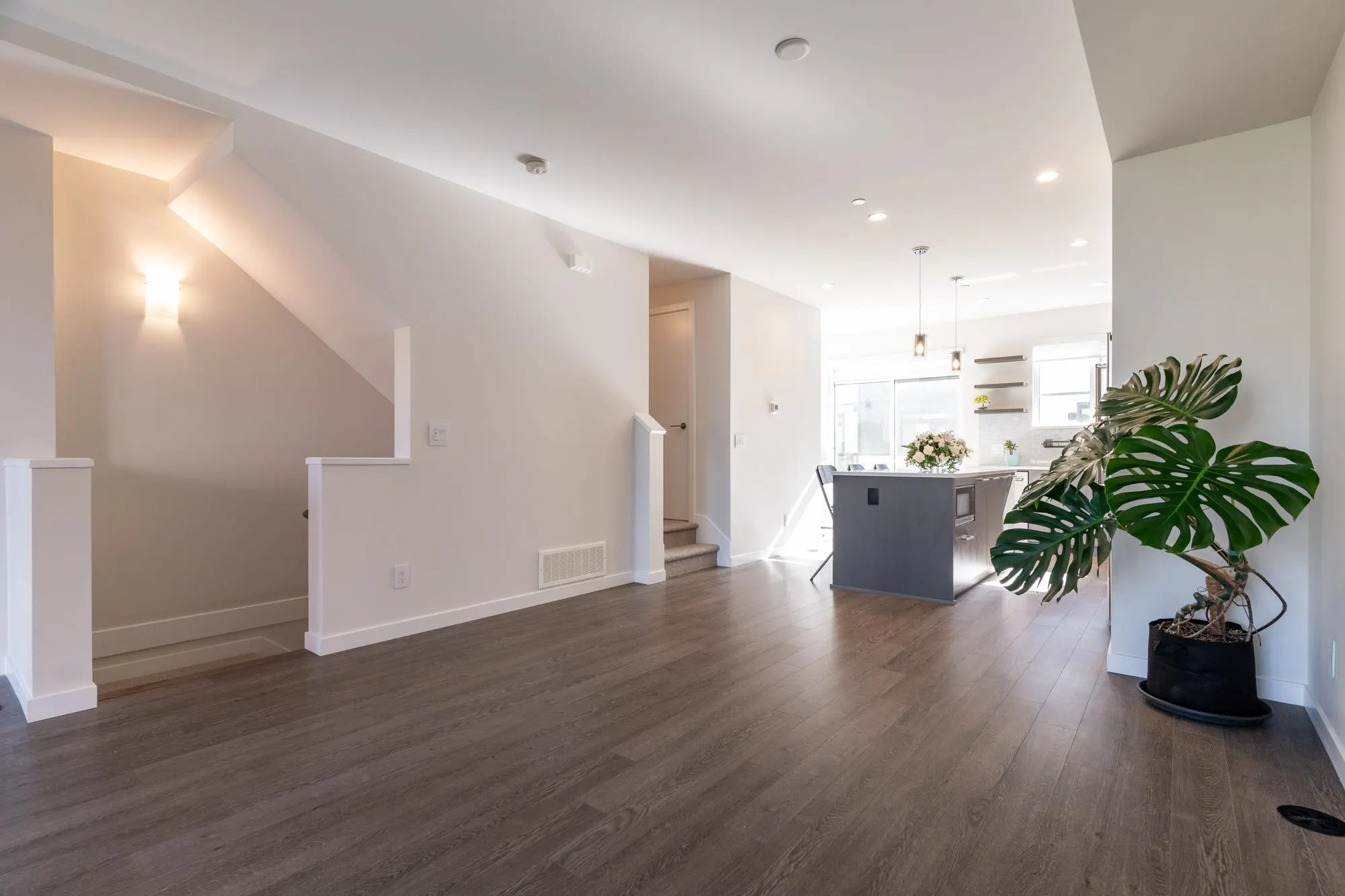 175 4738 Hemlock Way