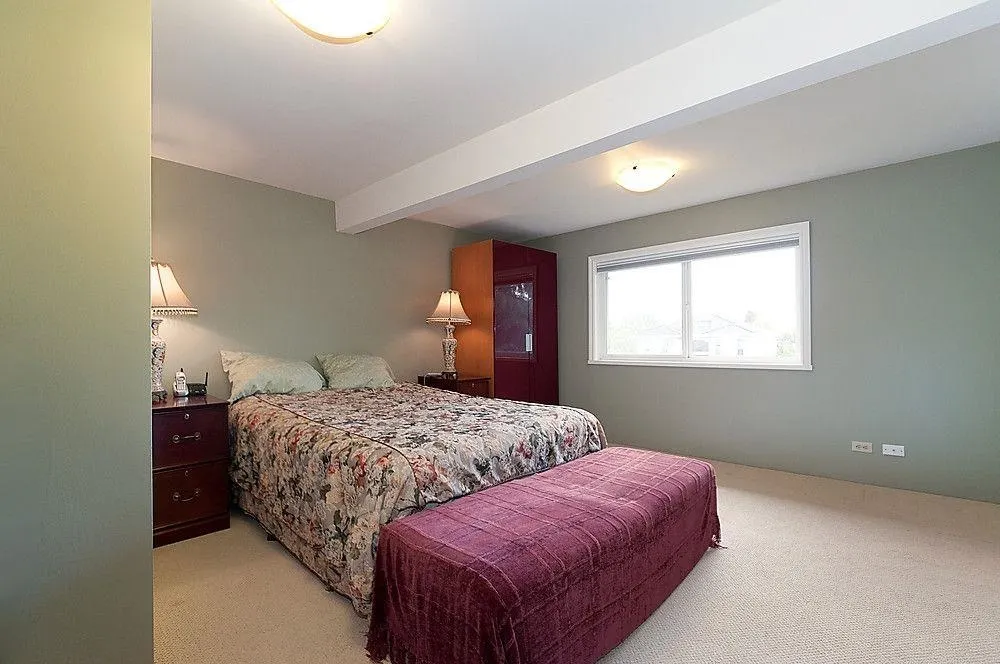 115 W 43rd Ave