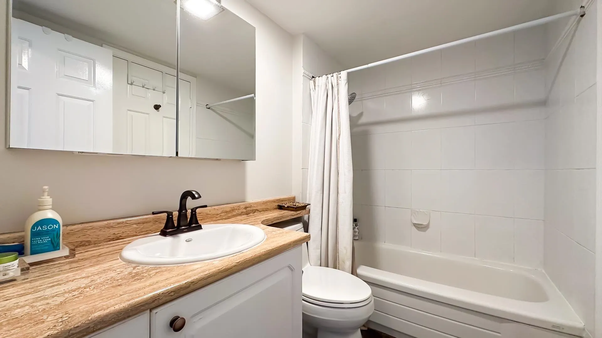 402 PH2 2091 Vine Street