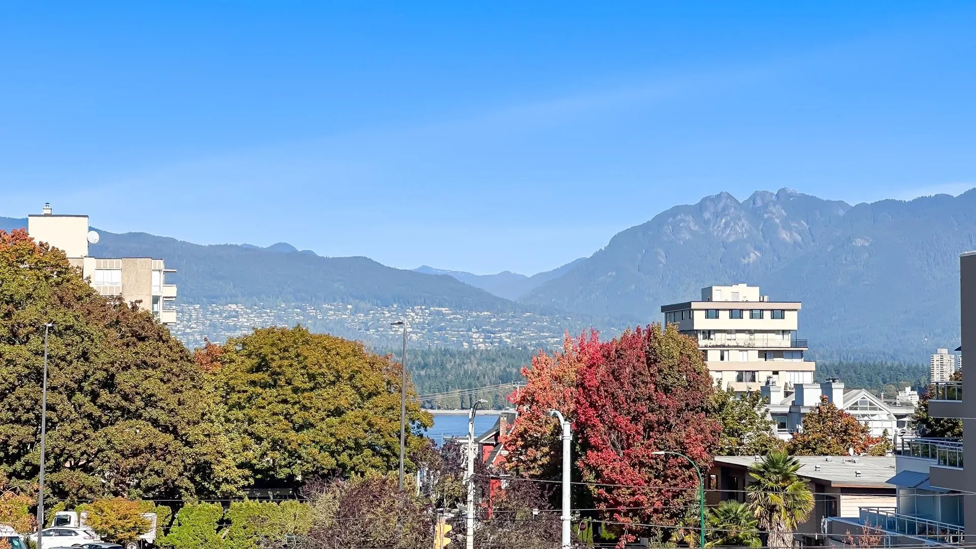 402 PH2 2091 Vine Street