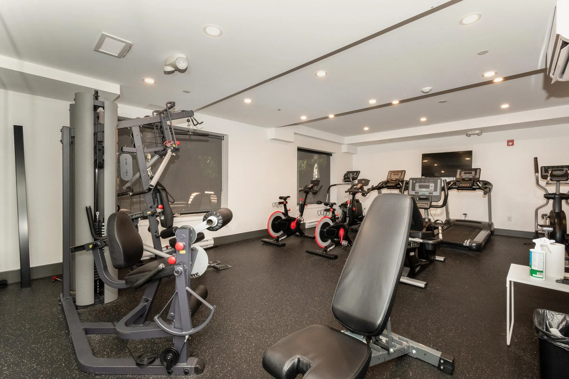 407 6960 Nicholson Road