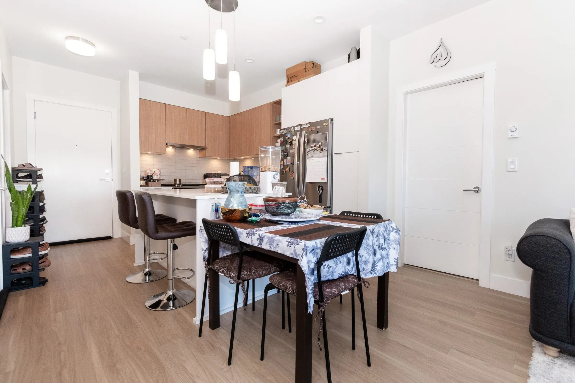 407 6960 Nicholson Road