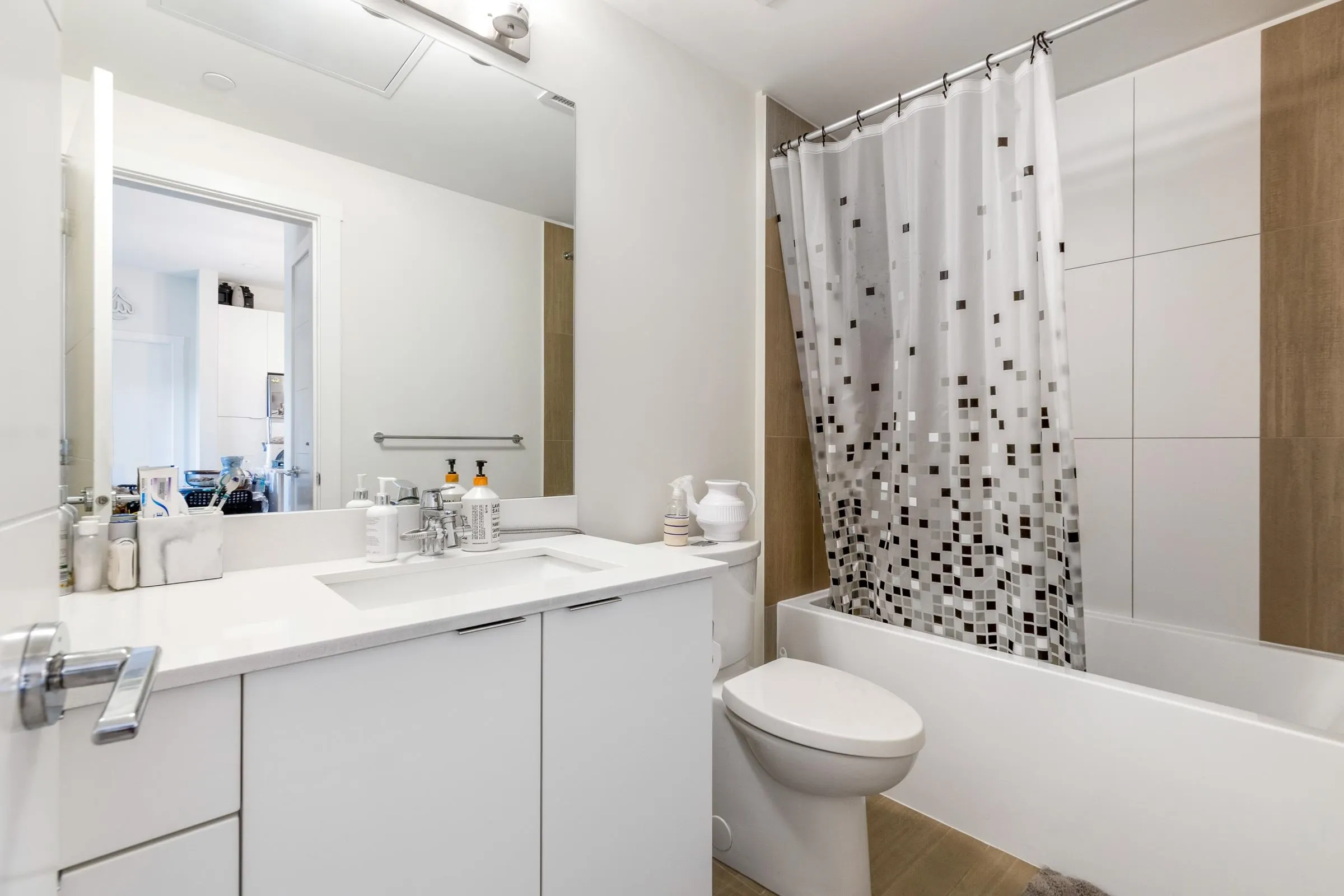 407 6960 Nicholson Road