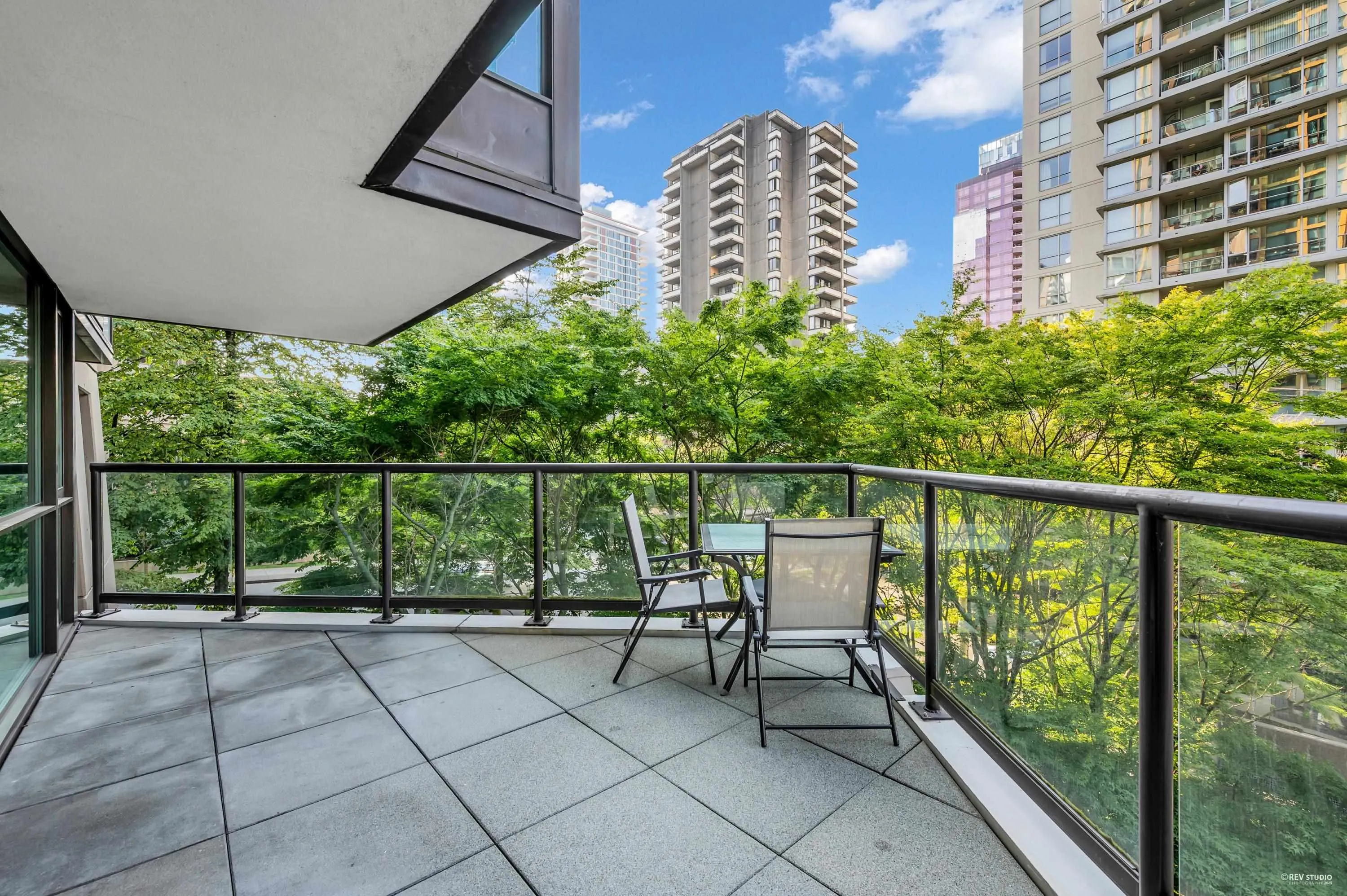 201 1367 Alberni Street