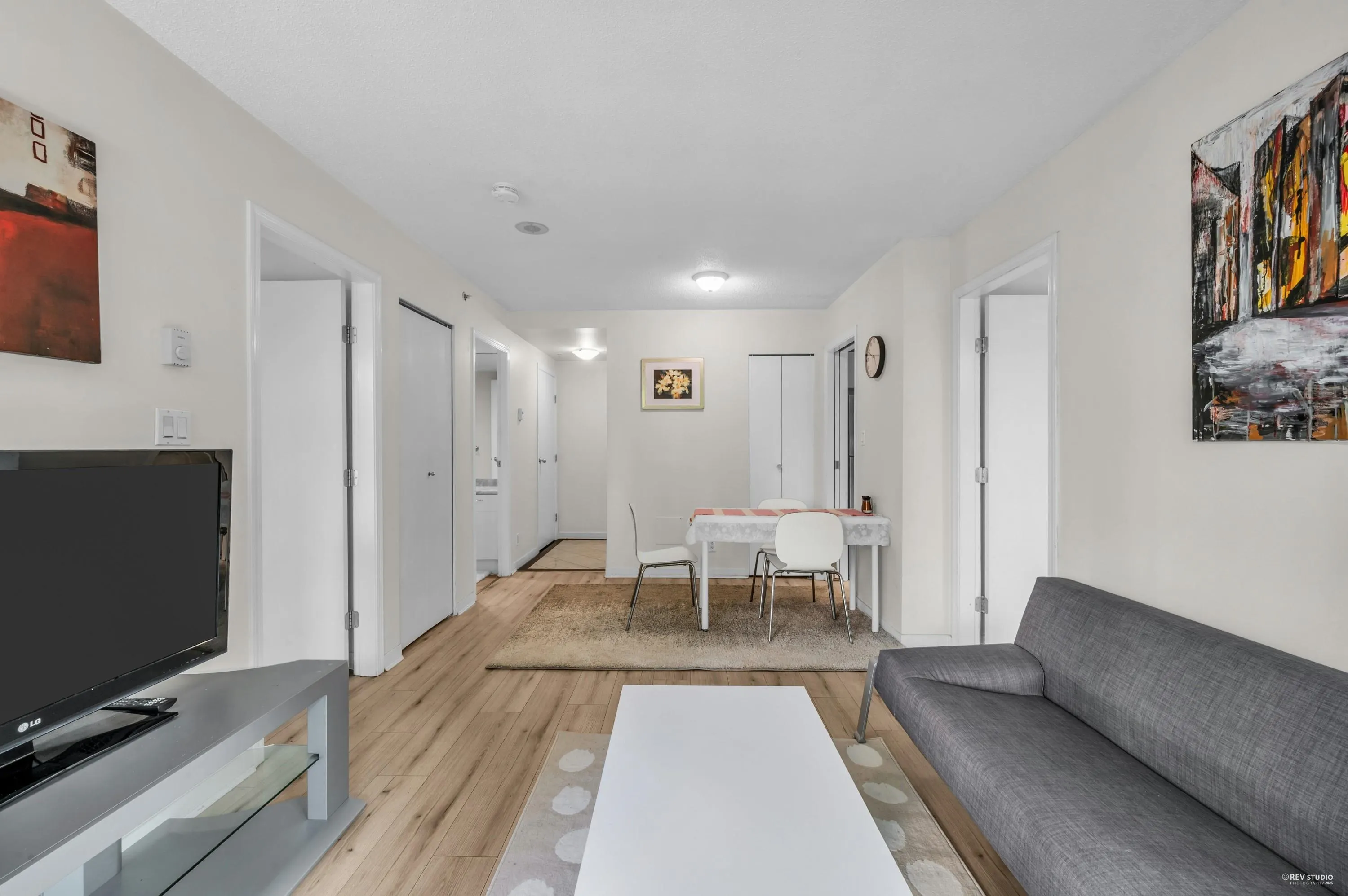 201 1367 Alberni Street