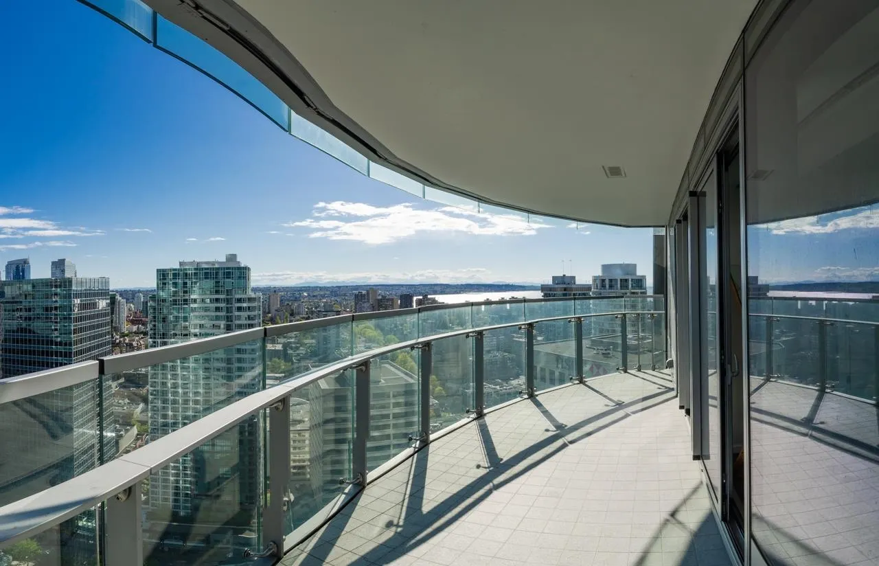 3502 1151 W Georgia Street