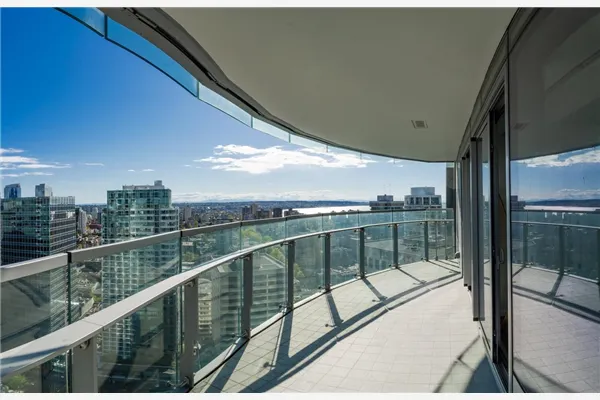 3502 1151 W Georgia Street