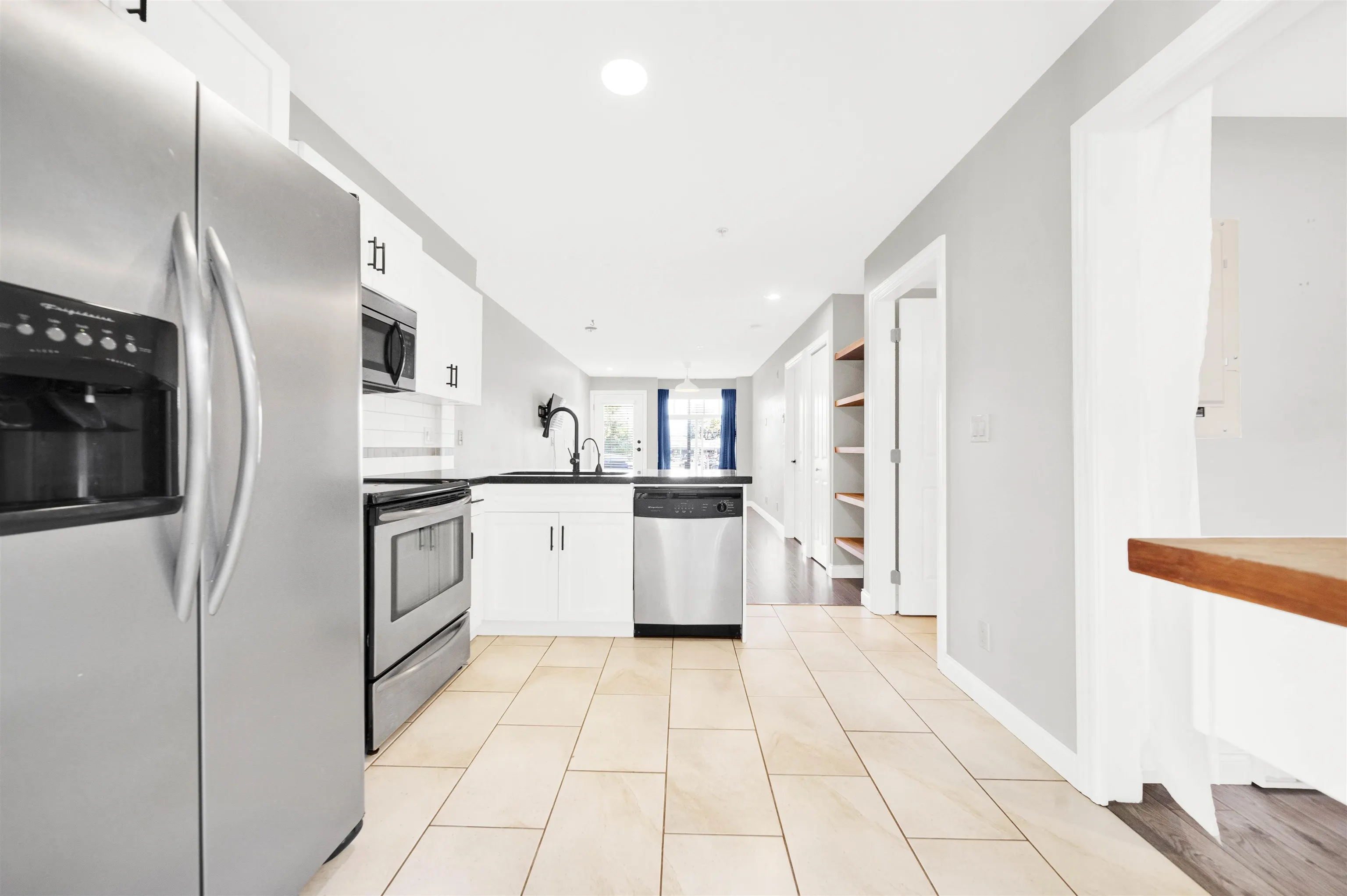 279 20180 Fraser Highway
