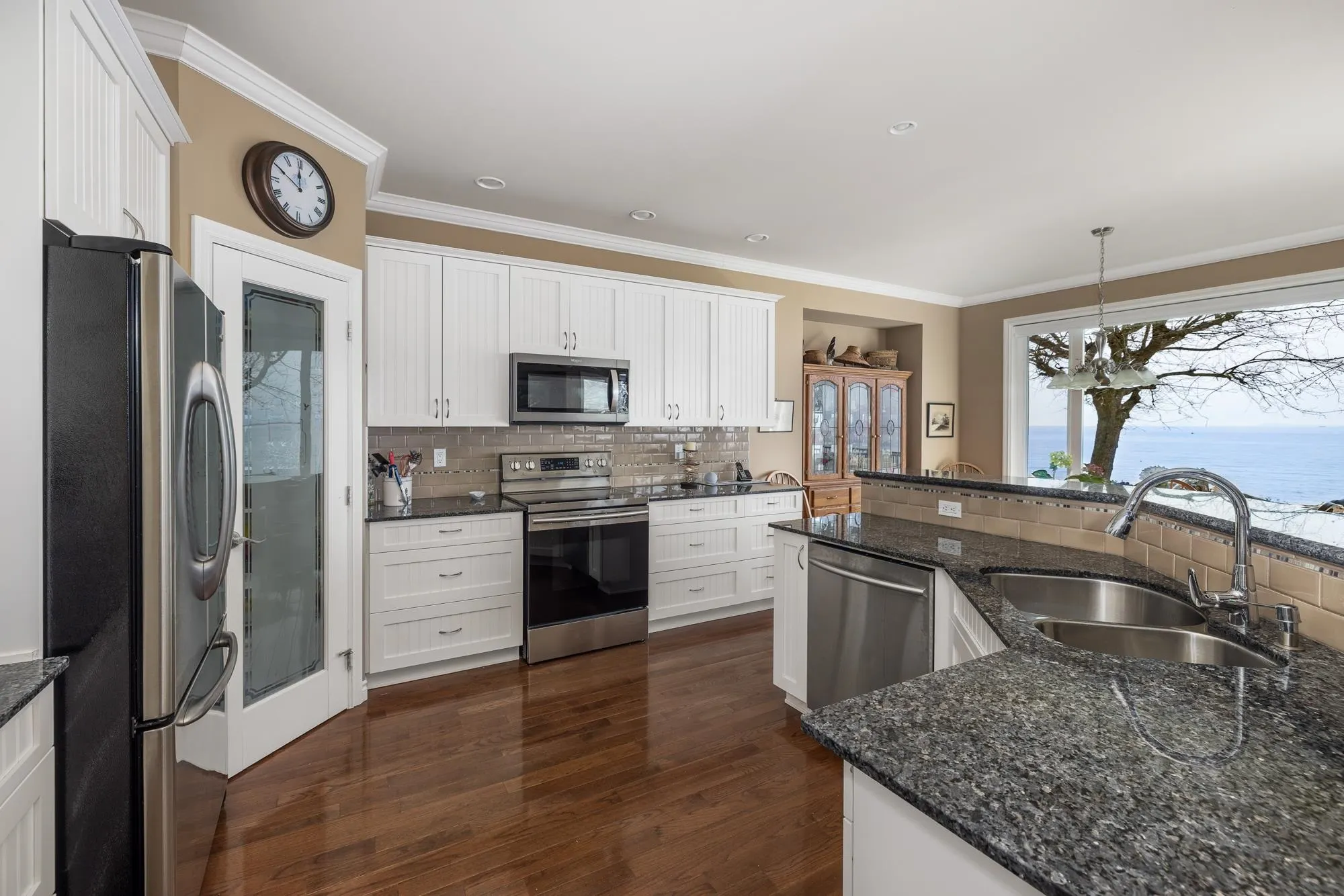1537 Mccullough Road