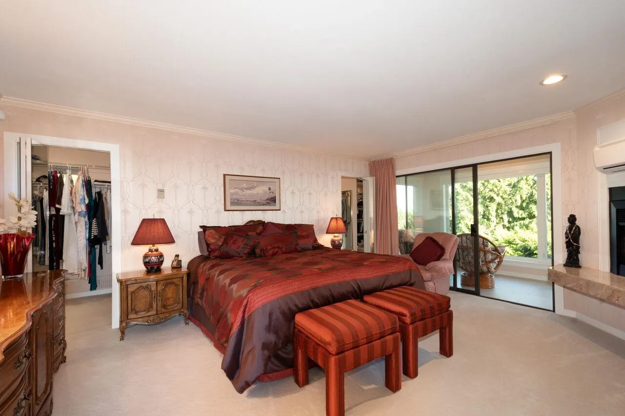 4228 Rockridge Crescent