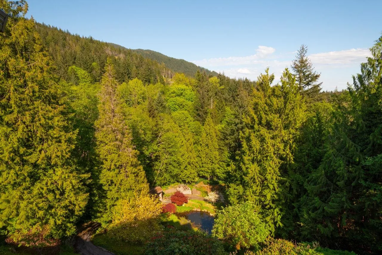 4228 Rockridge Crescent