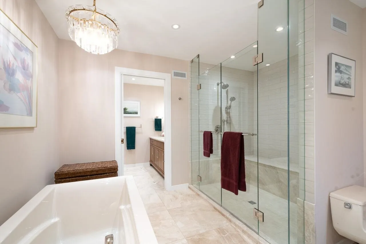 4228 Rockridge Crescent