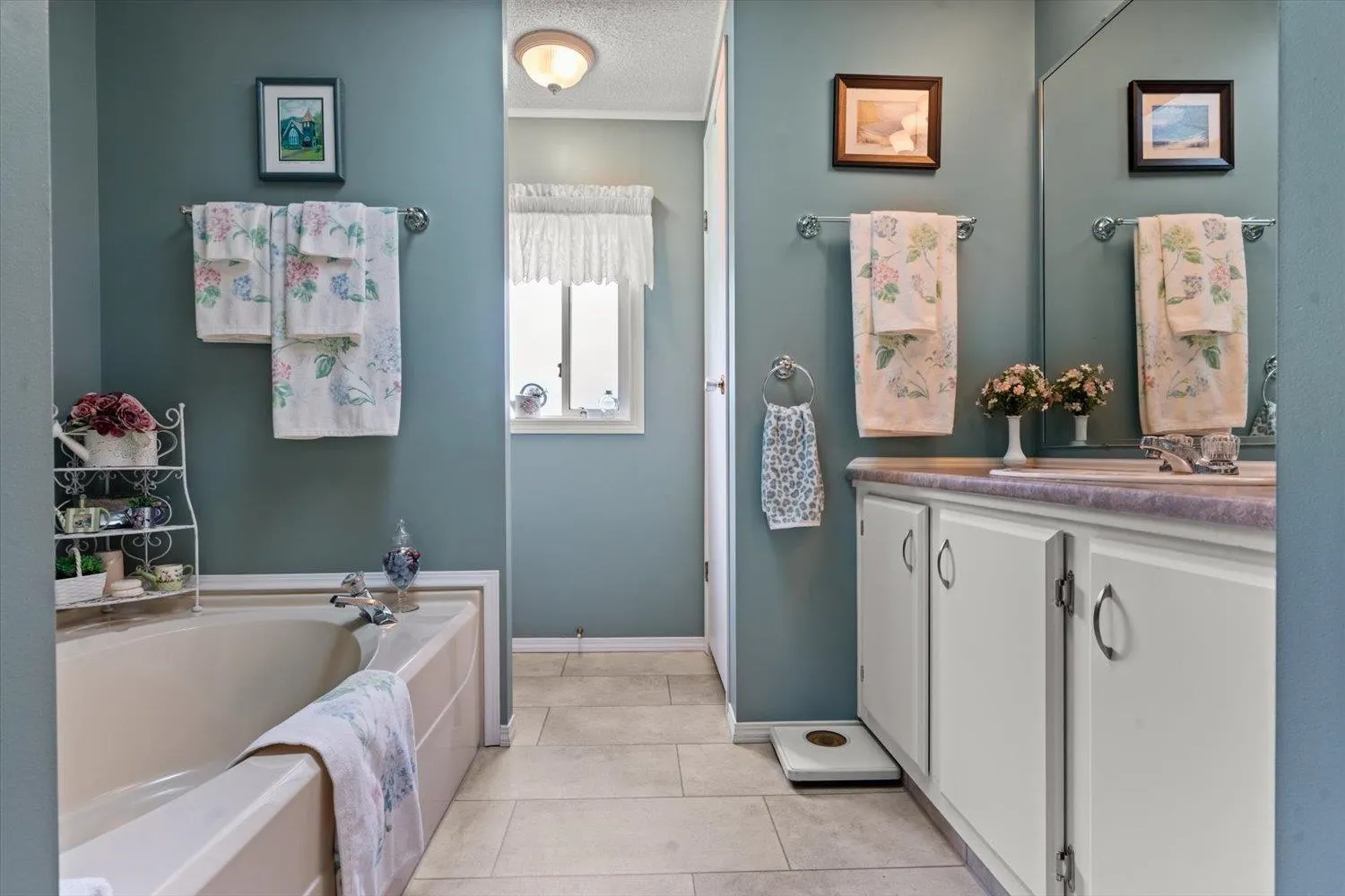 98 9055 Ashwell Road