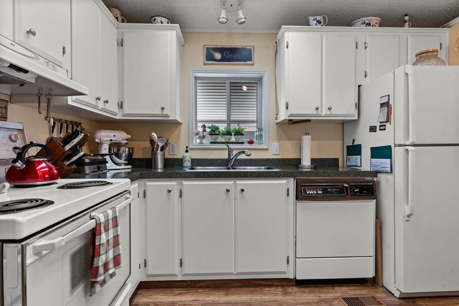 98 9055 Ashwell Road