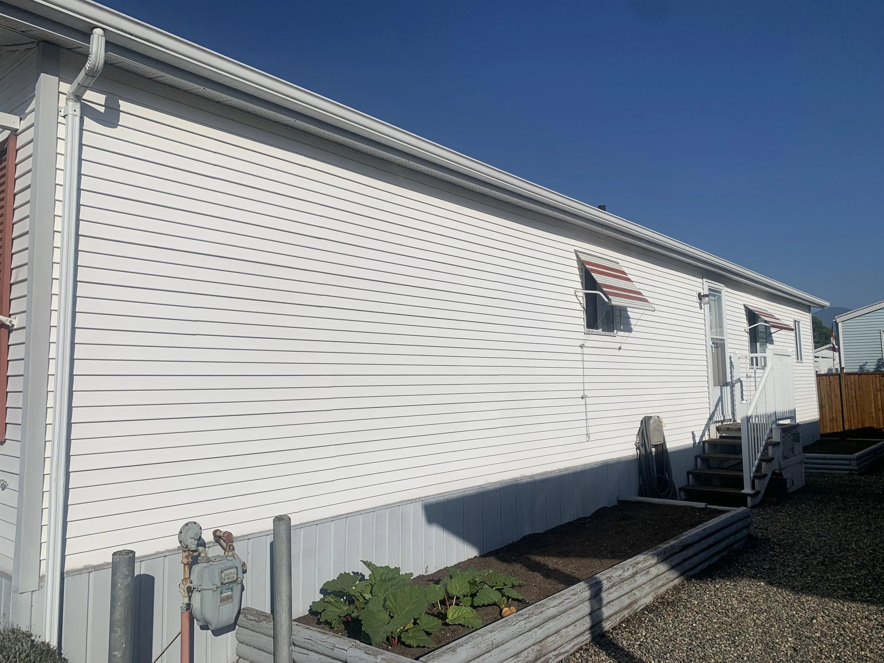 98 9055 Ashwell Road