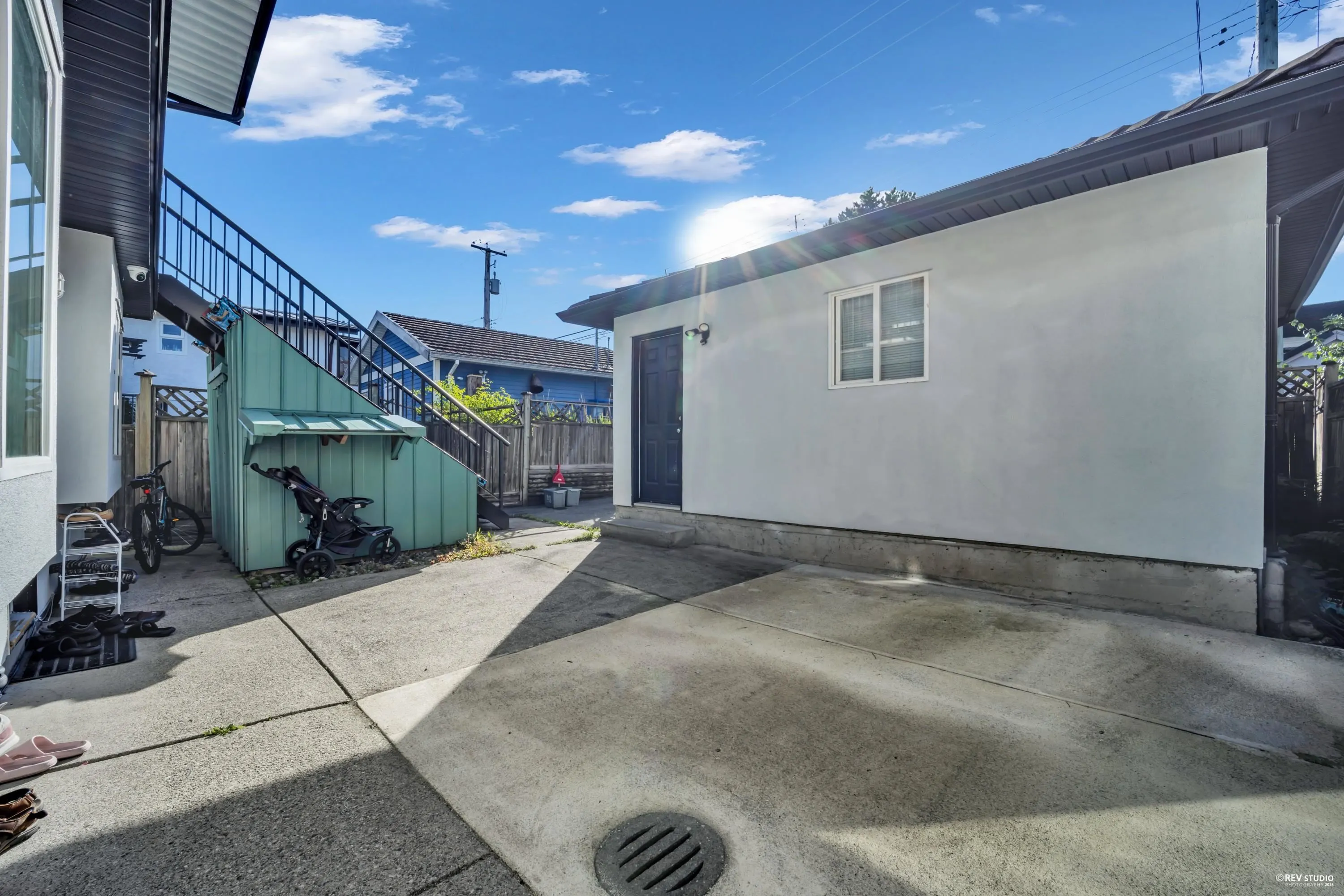 3440 E 25th Avenue