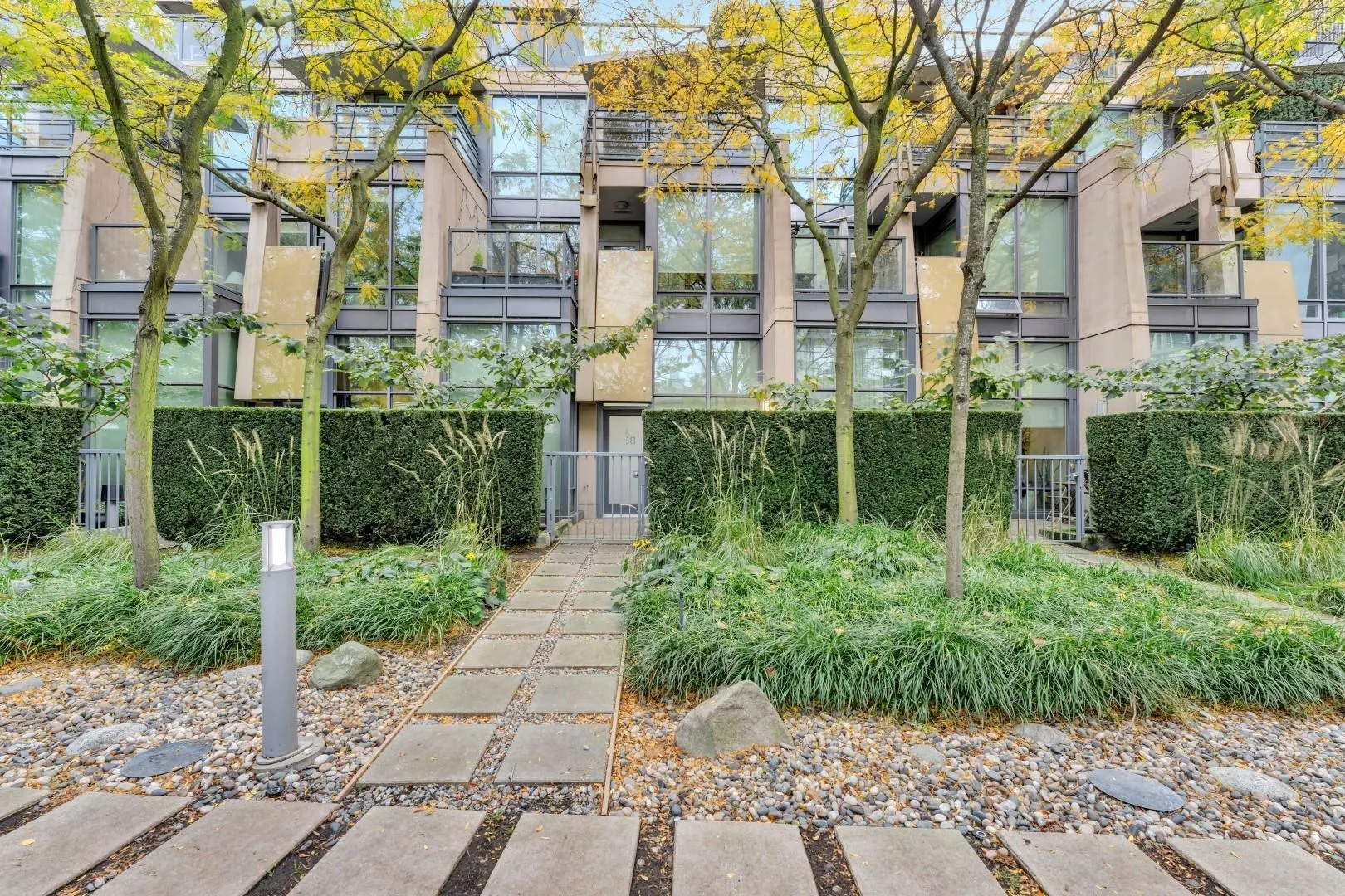 268 W 1st Avenue