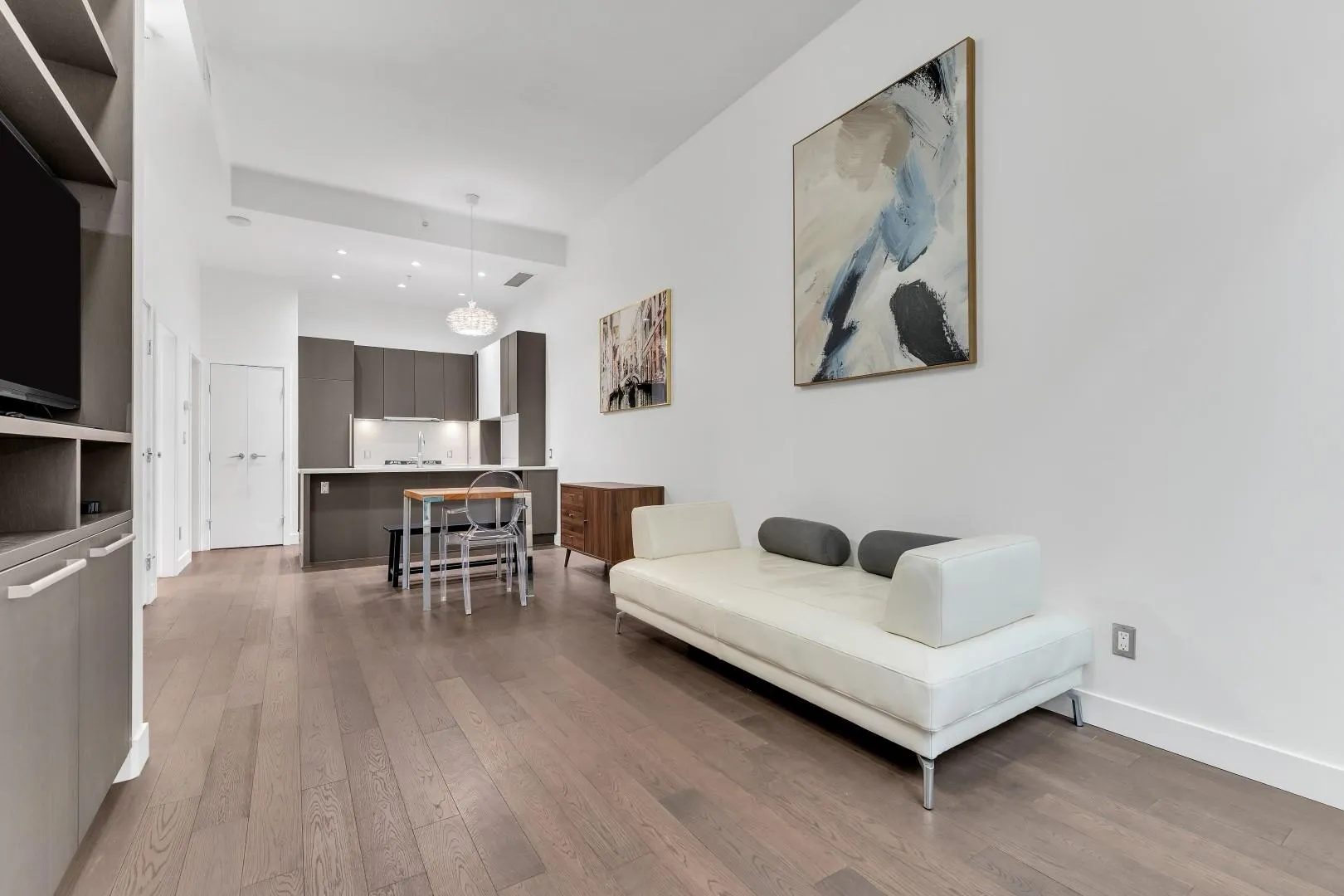 268 W 1st Avenue