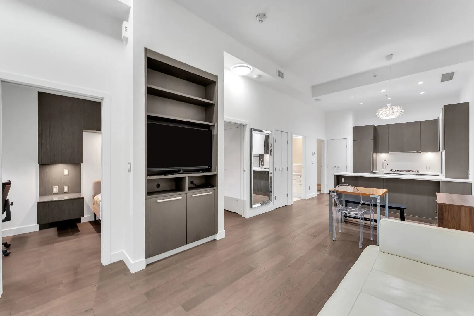268 W 1st Avenue