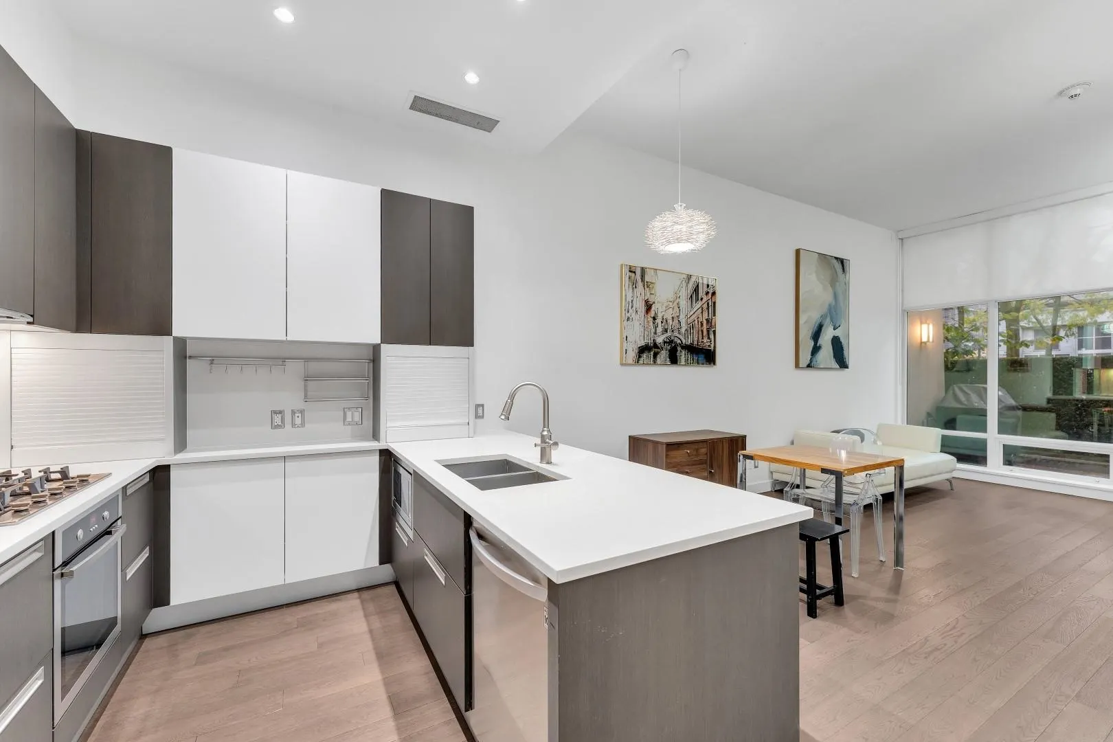 268 W 1st Avenue