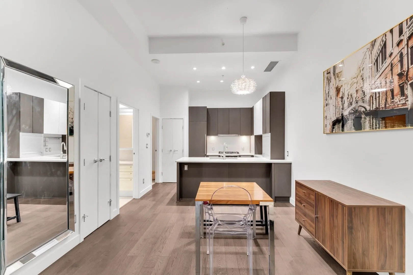 268 W 1st Avenue