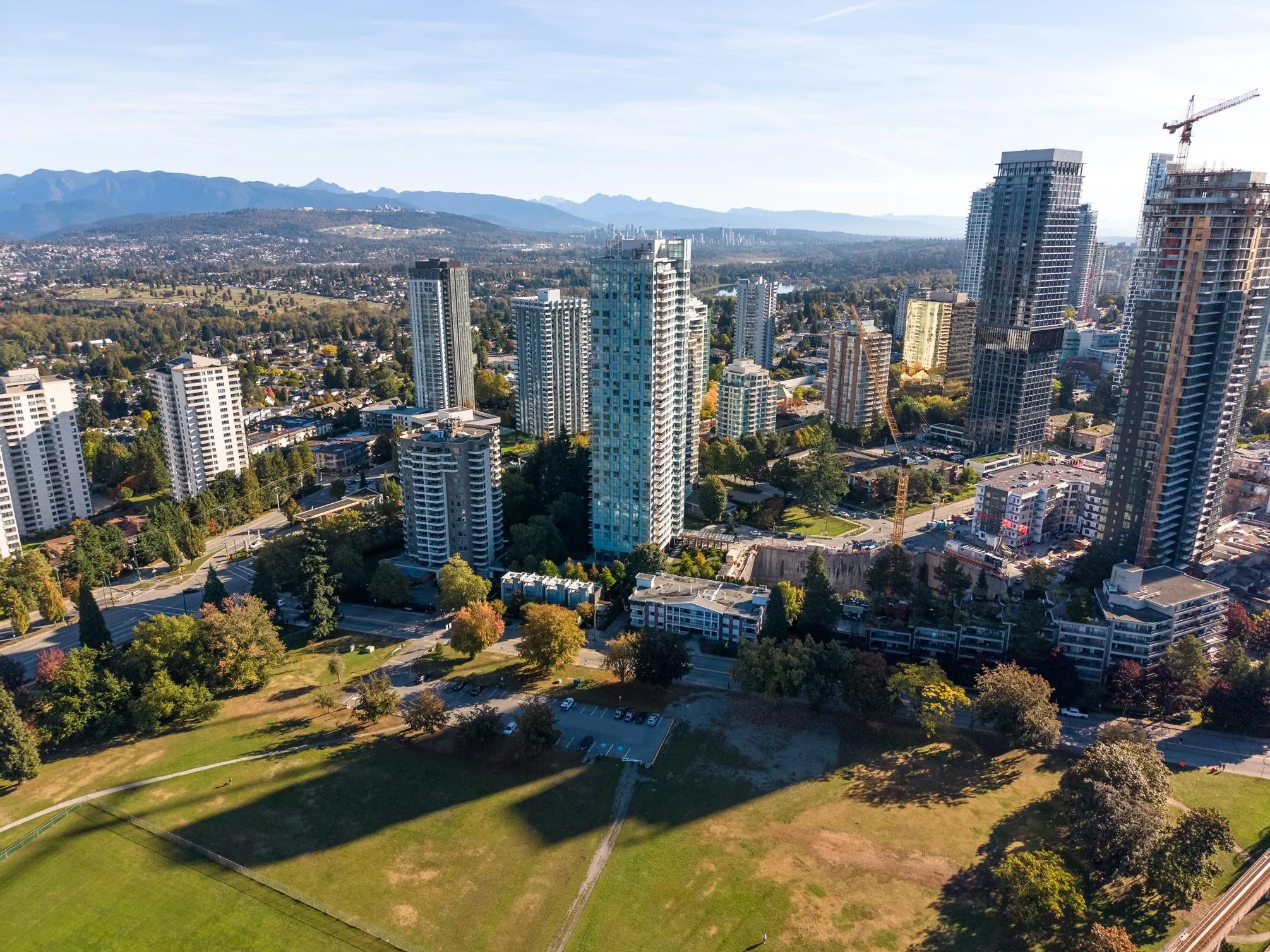 3707 5883 Barker Avenue