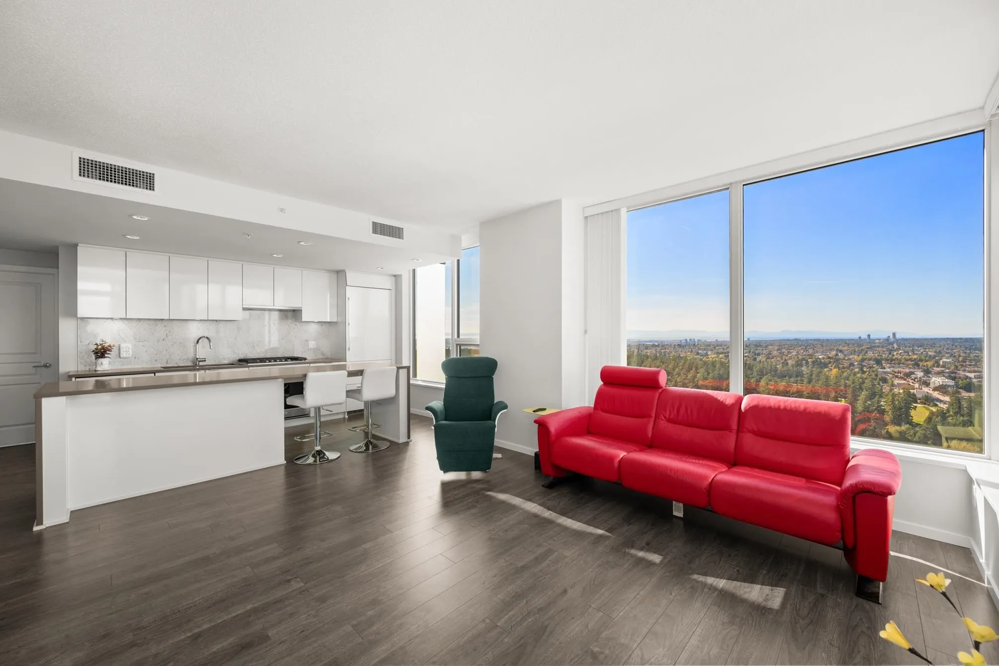 3707 5883 Barker Avenue